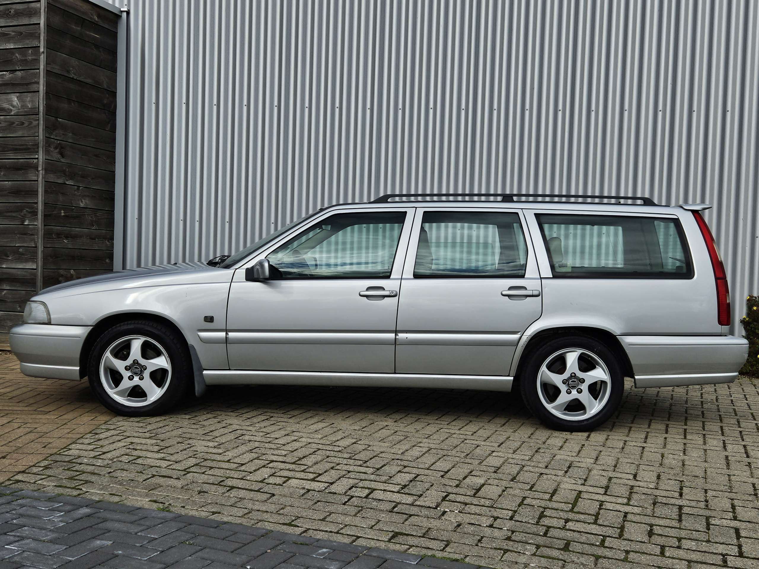 Volvo - V70