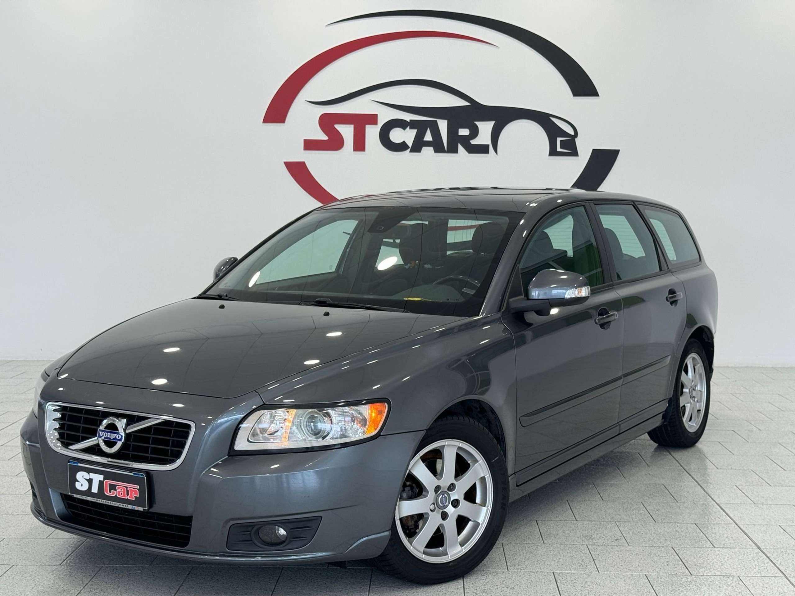 Volvo - V50