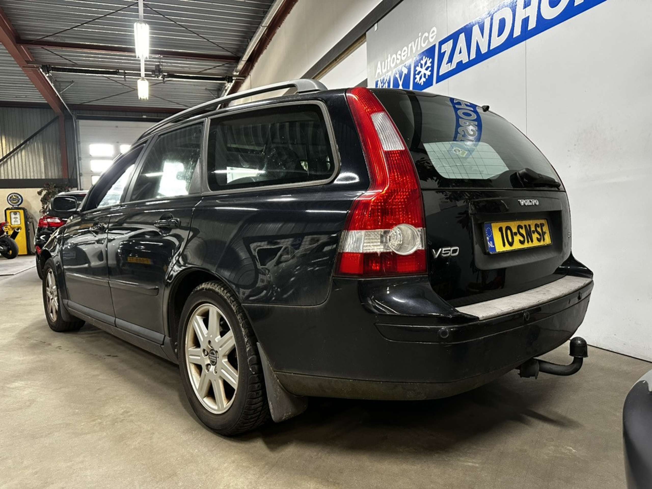 Volvo - V50