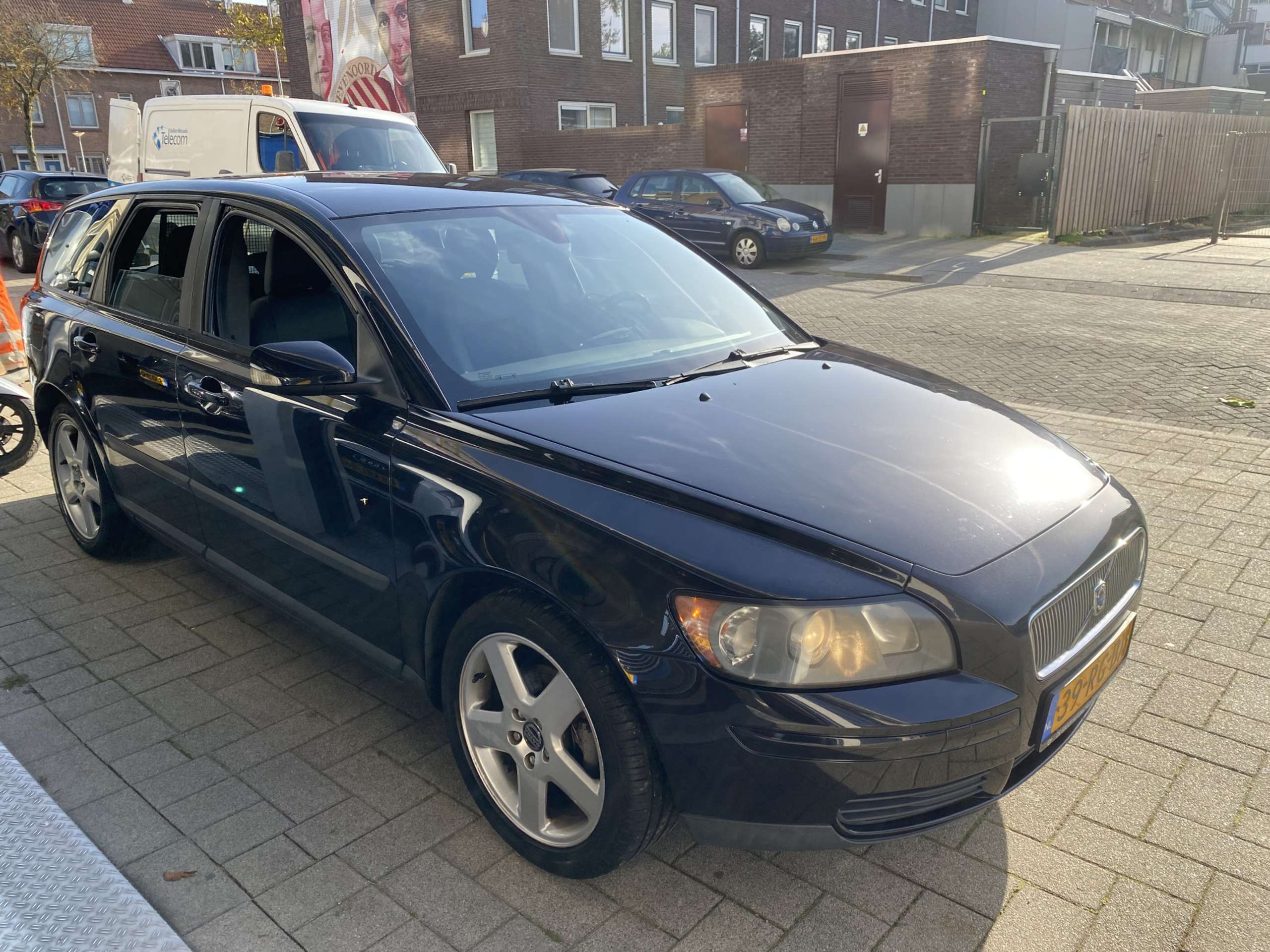 Volvo - V50