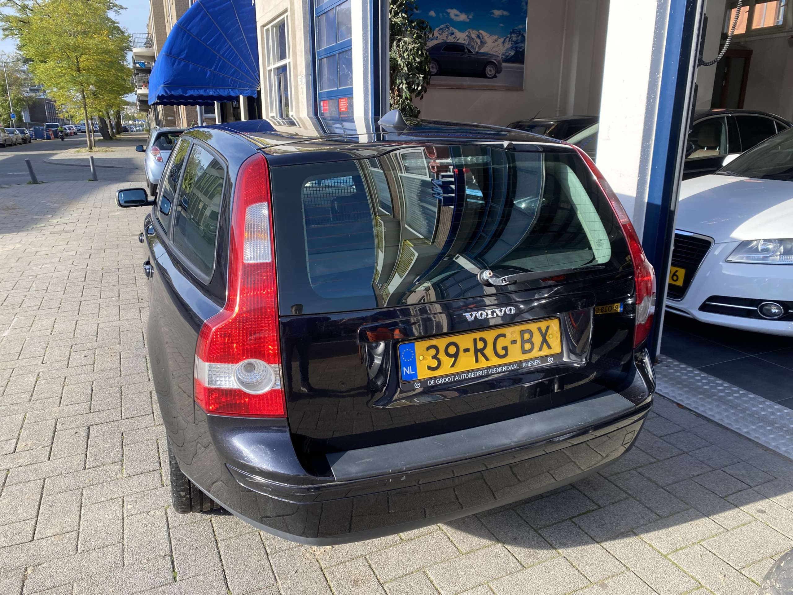 Volvo - V50