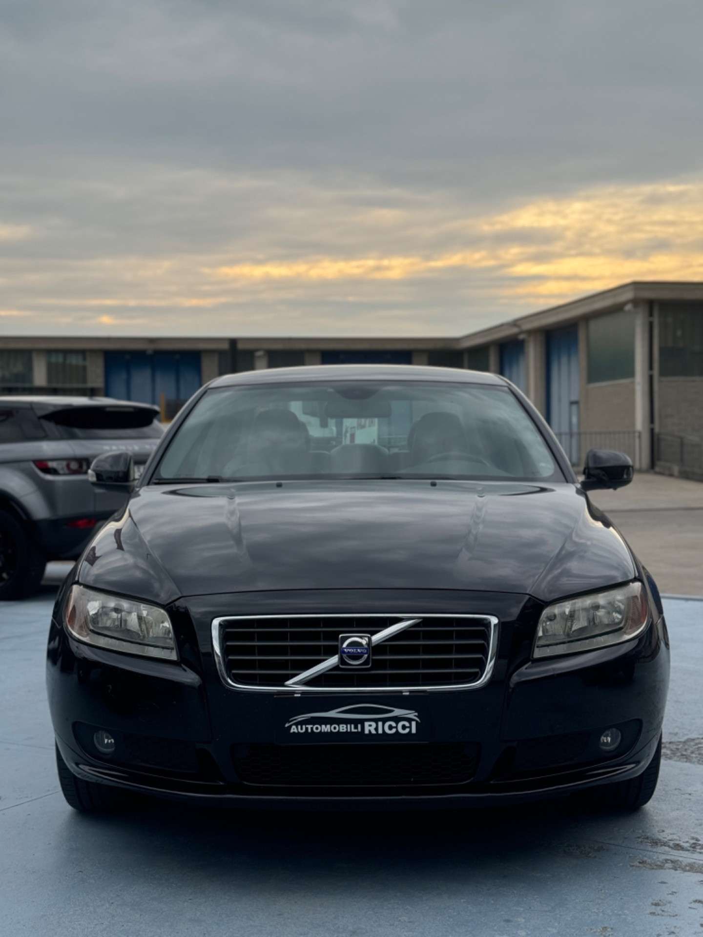 Volvo - S80