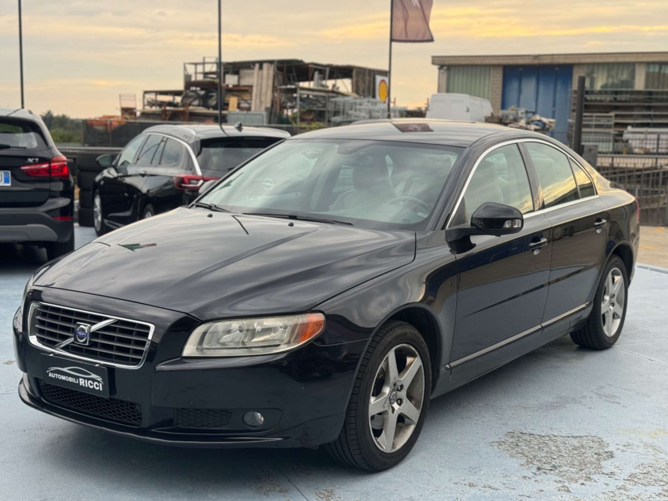 Volvo - S80