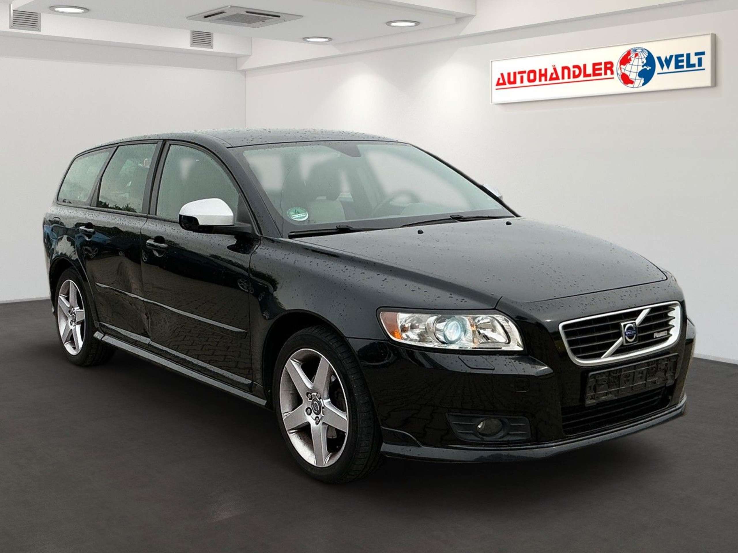 Volvo - V50