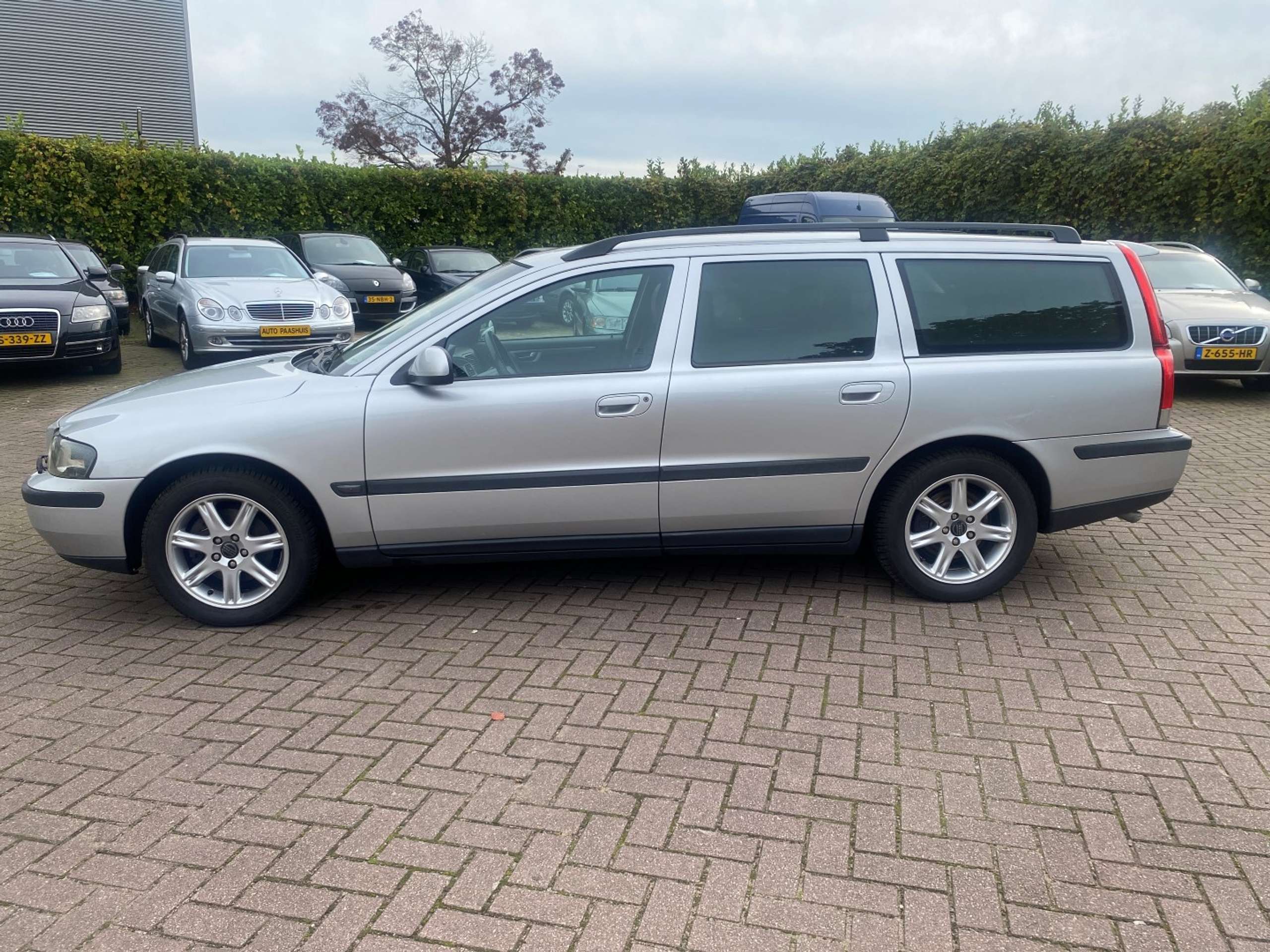 Volvo - V70