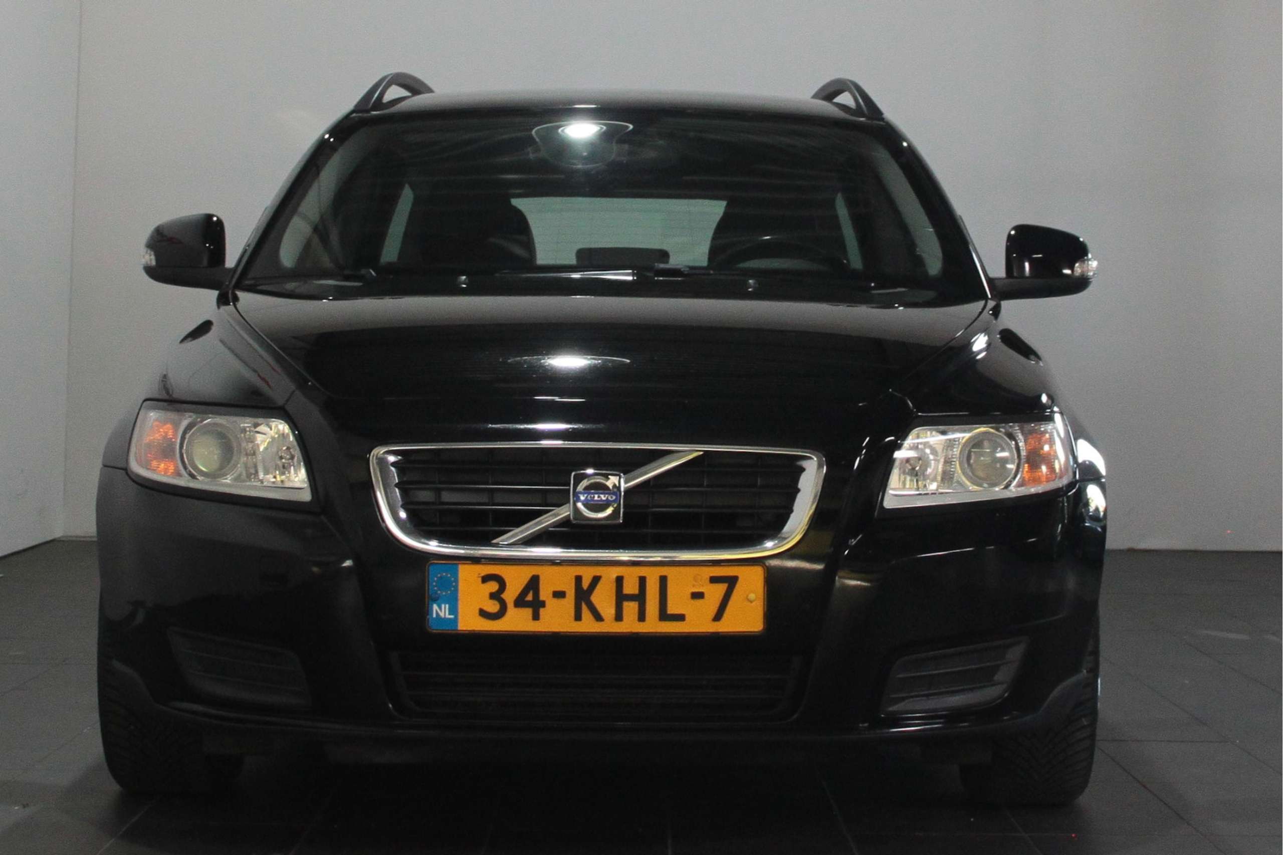 Volvo - V50