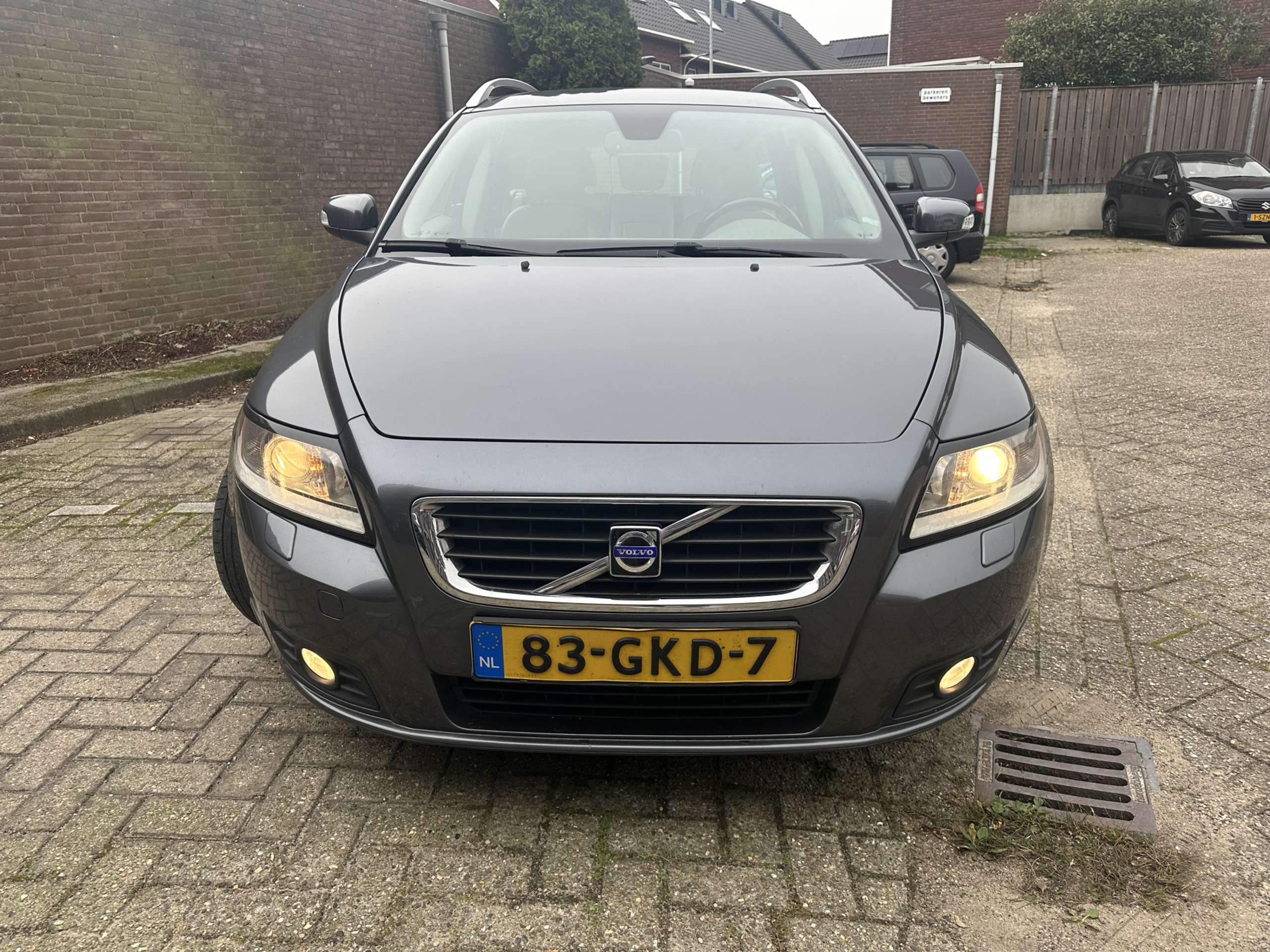 Volvo - V50