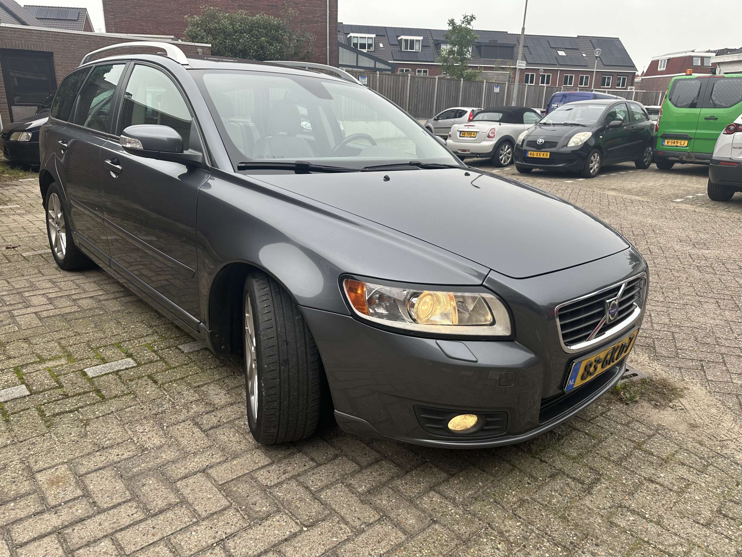 Volvo - V50