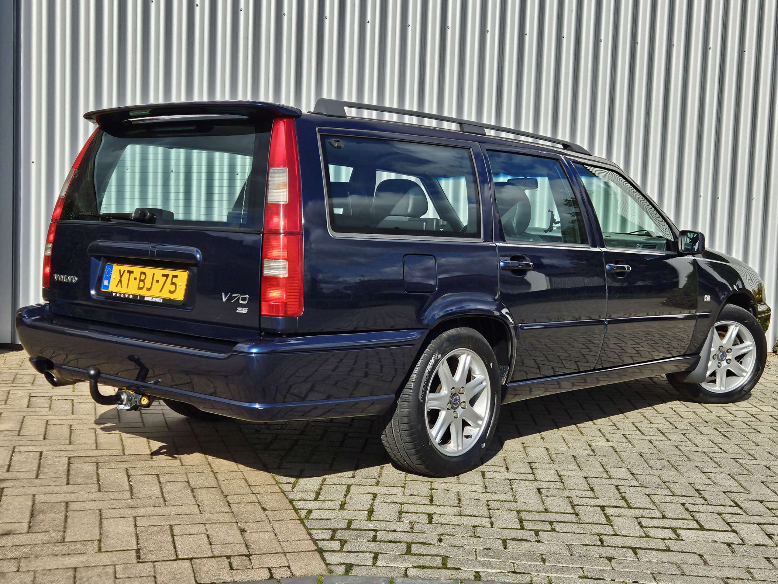 Volvo - V70