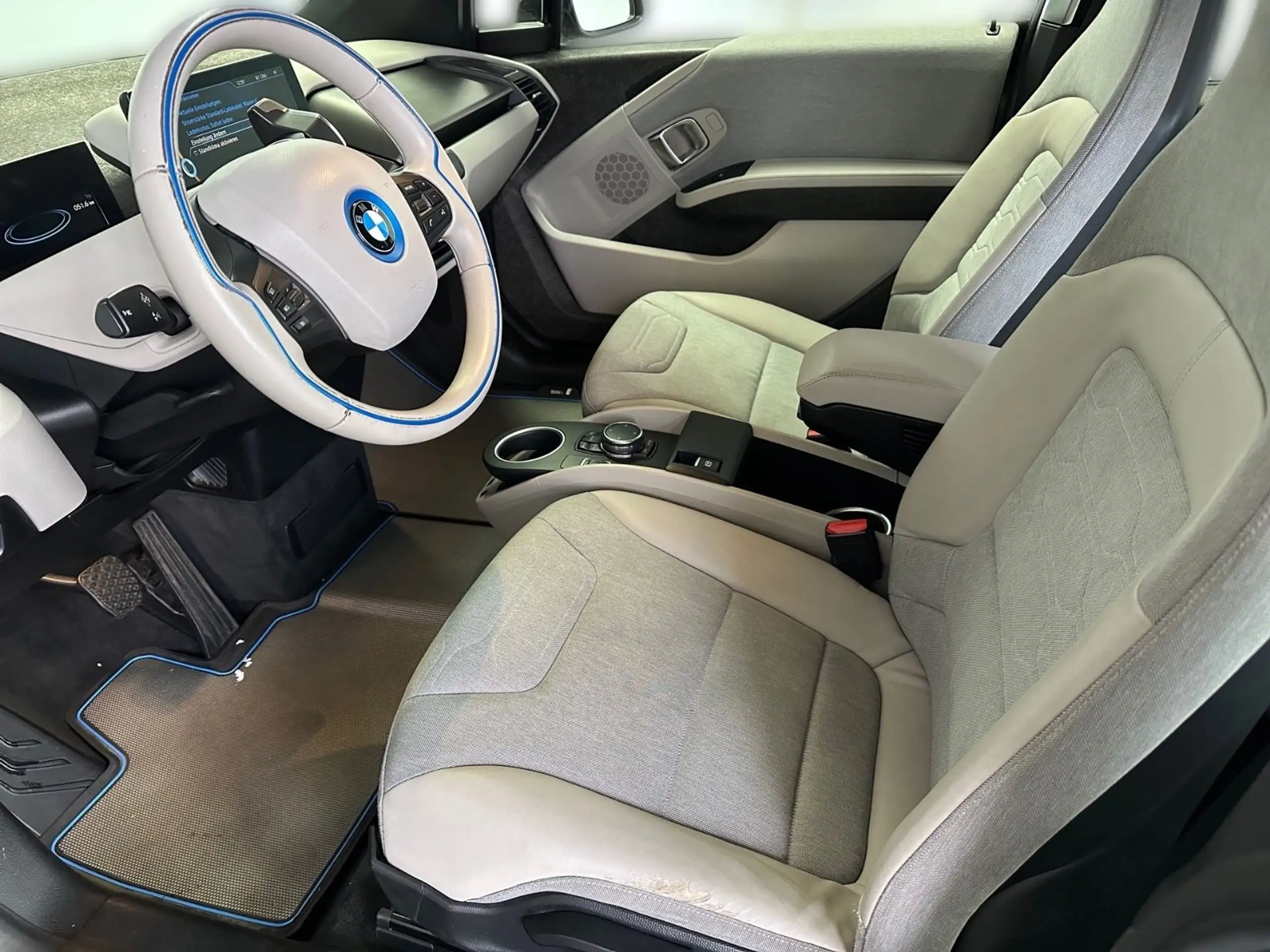 BMW - i3