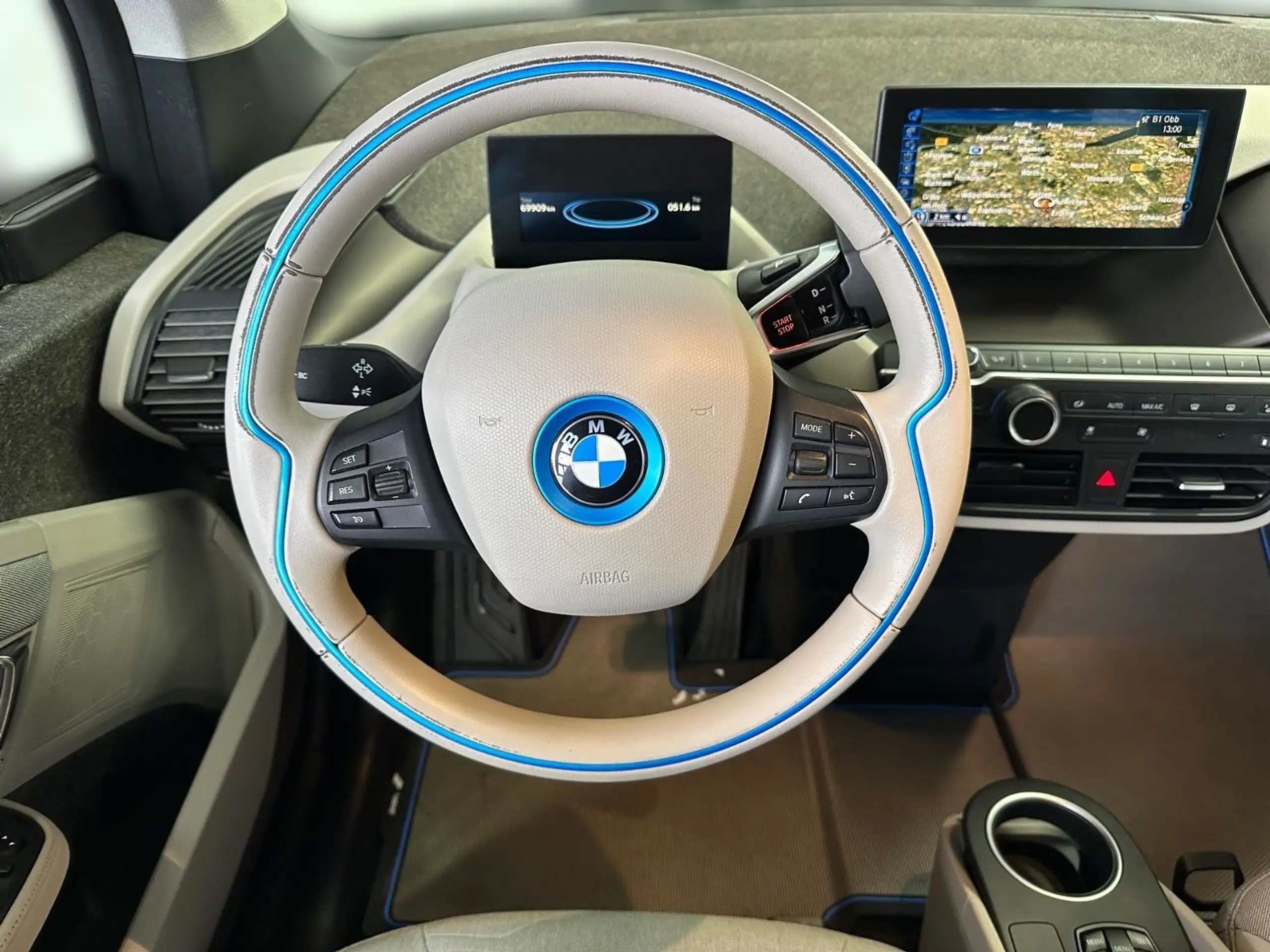 BMW - i3