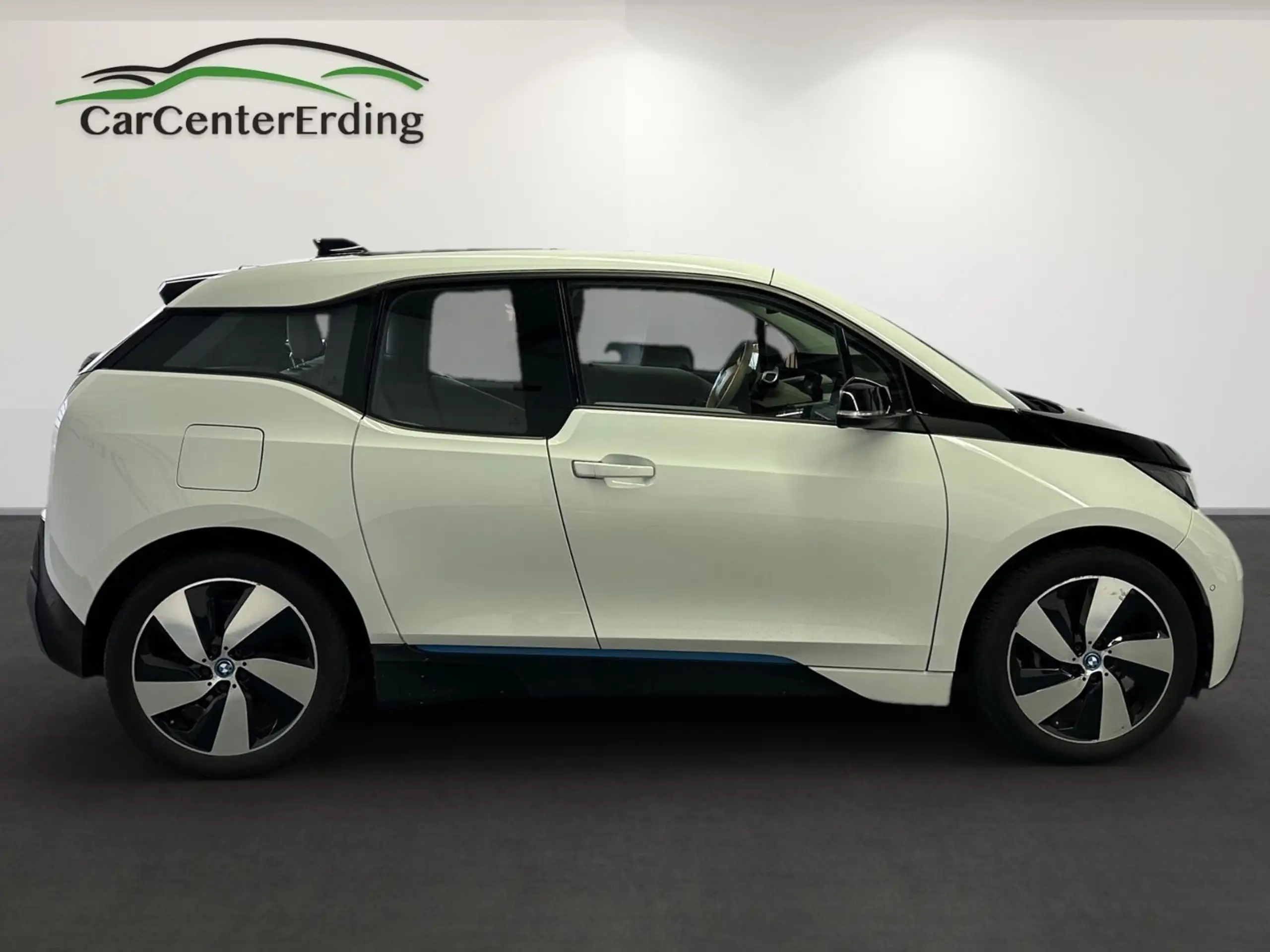 BMW - i3