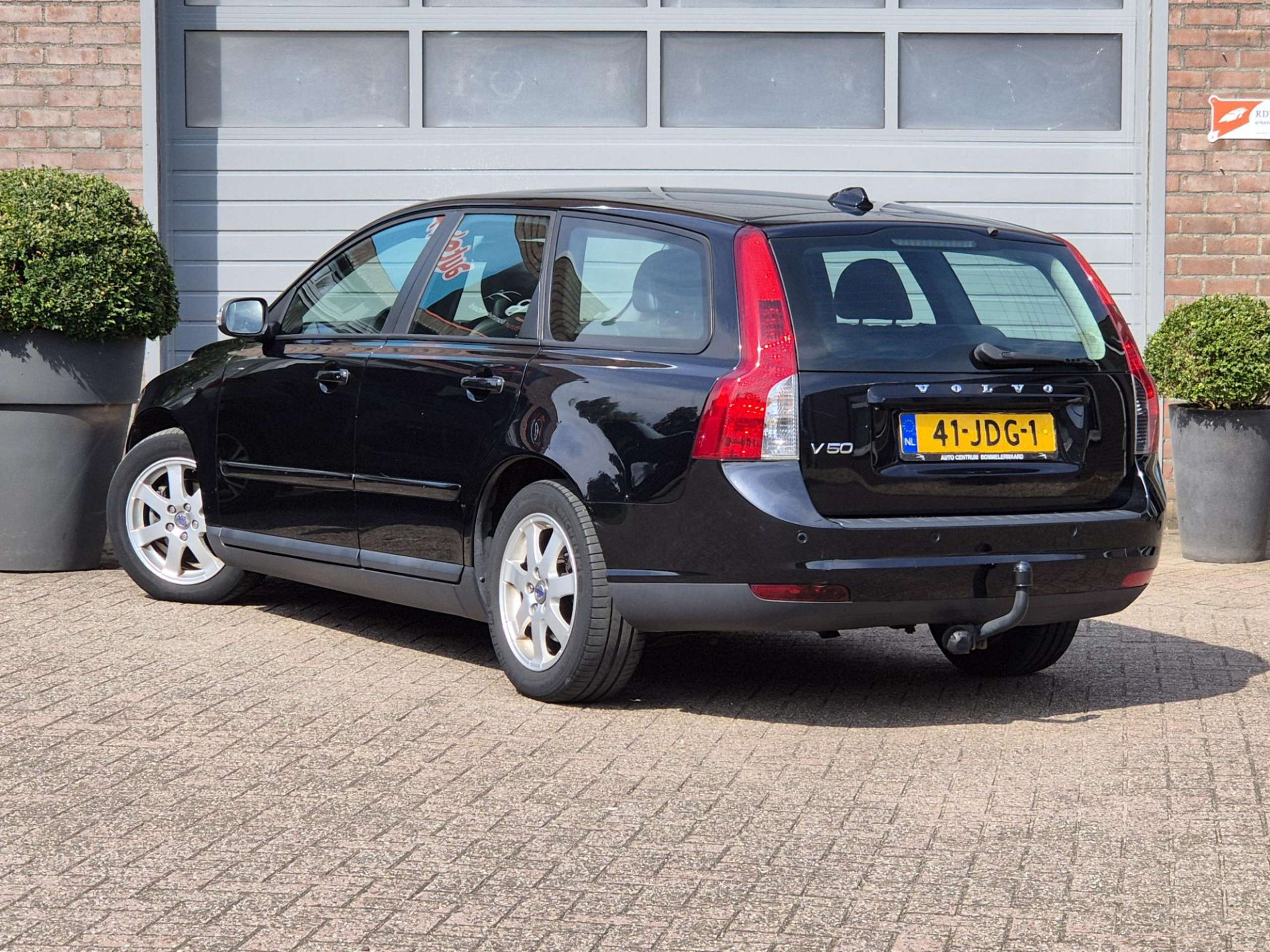 Volvo - V50