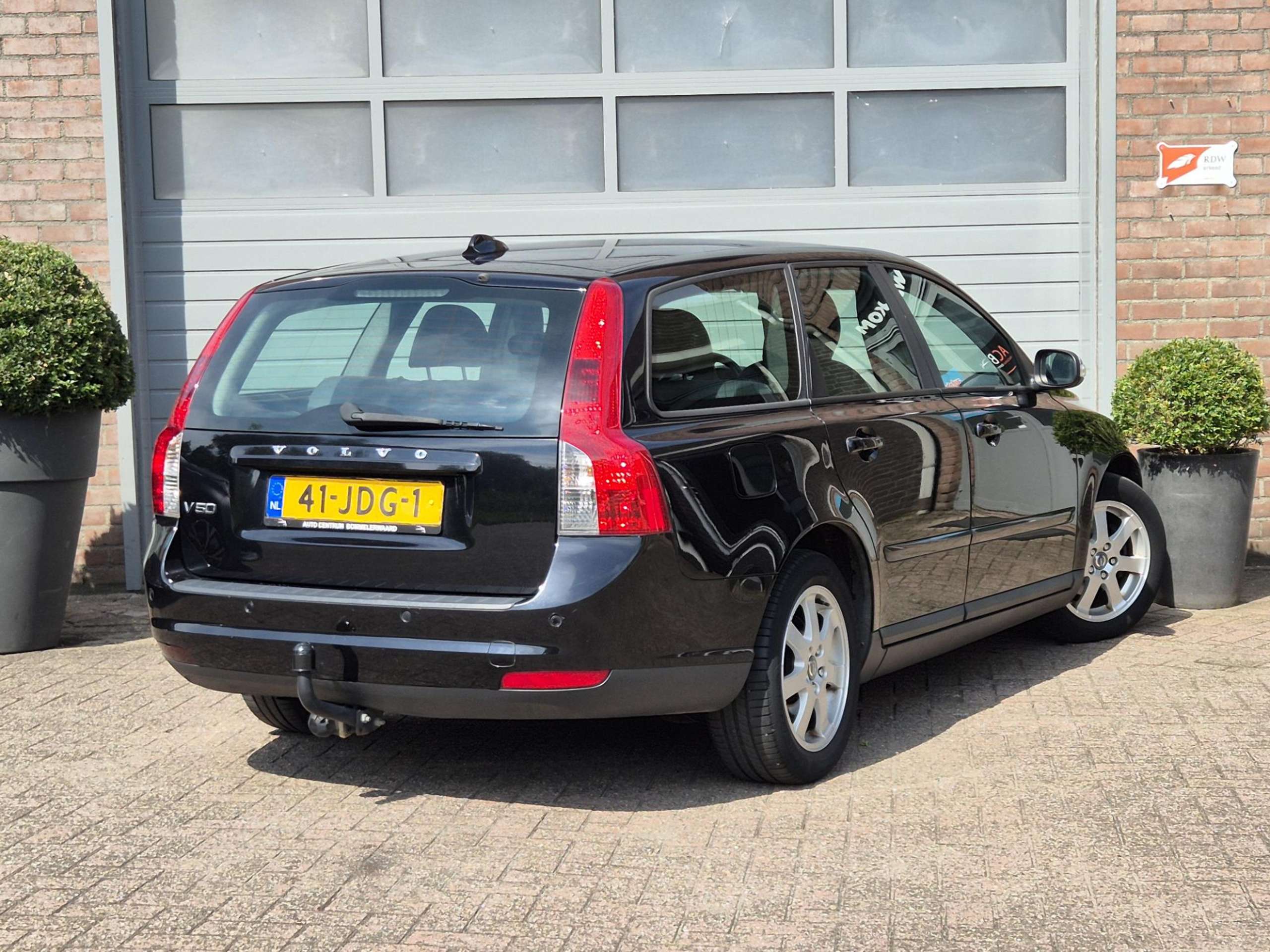 Volvo - V50