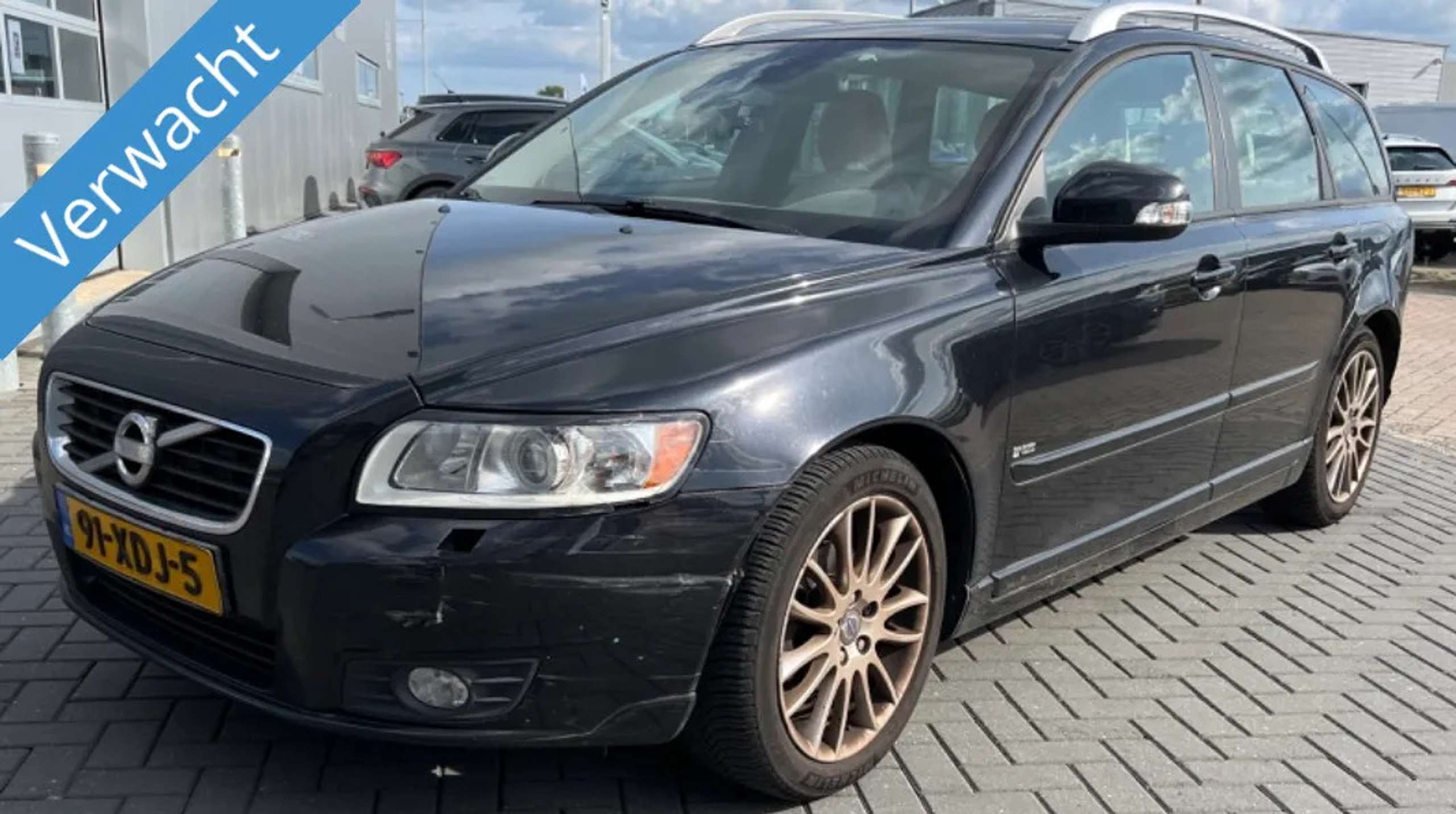 Volvo - V50