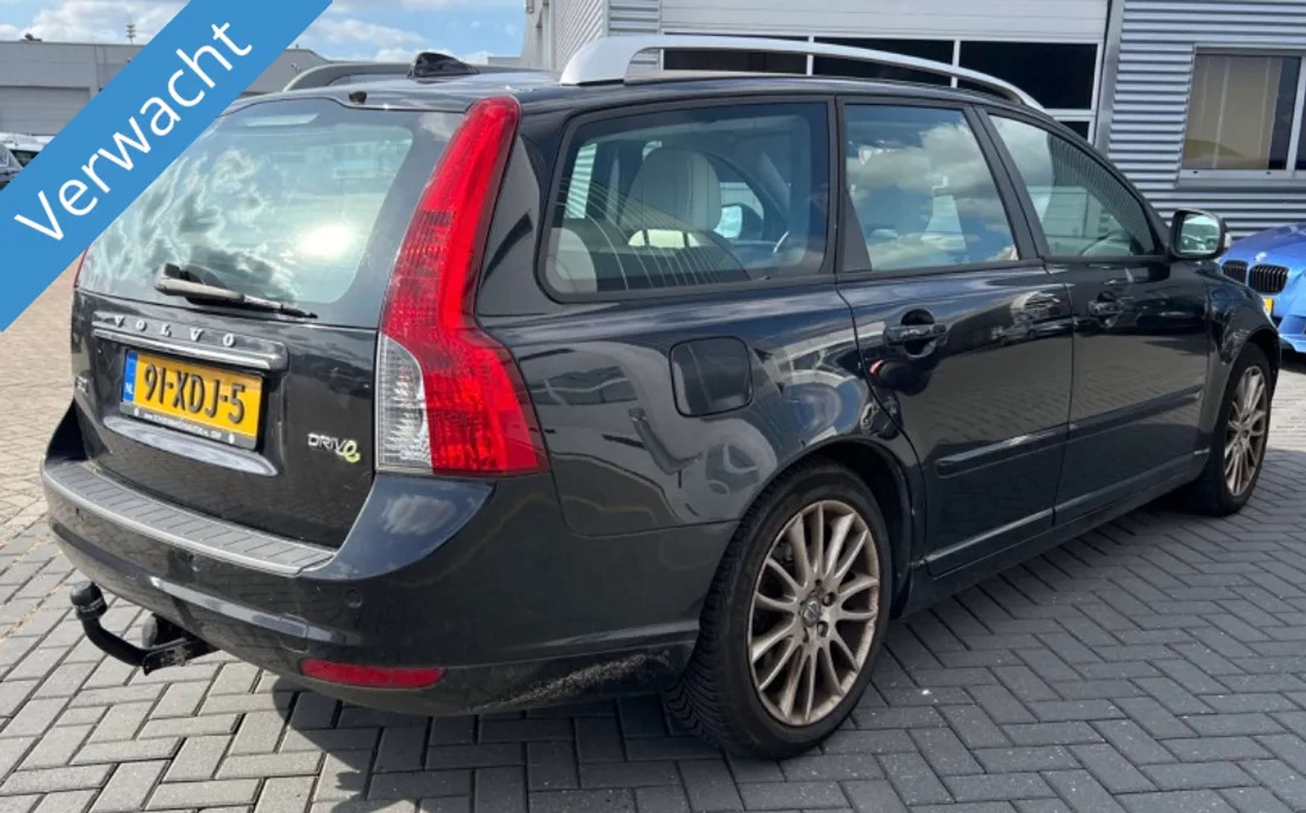 Volvo - V50