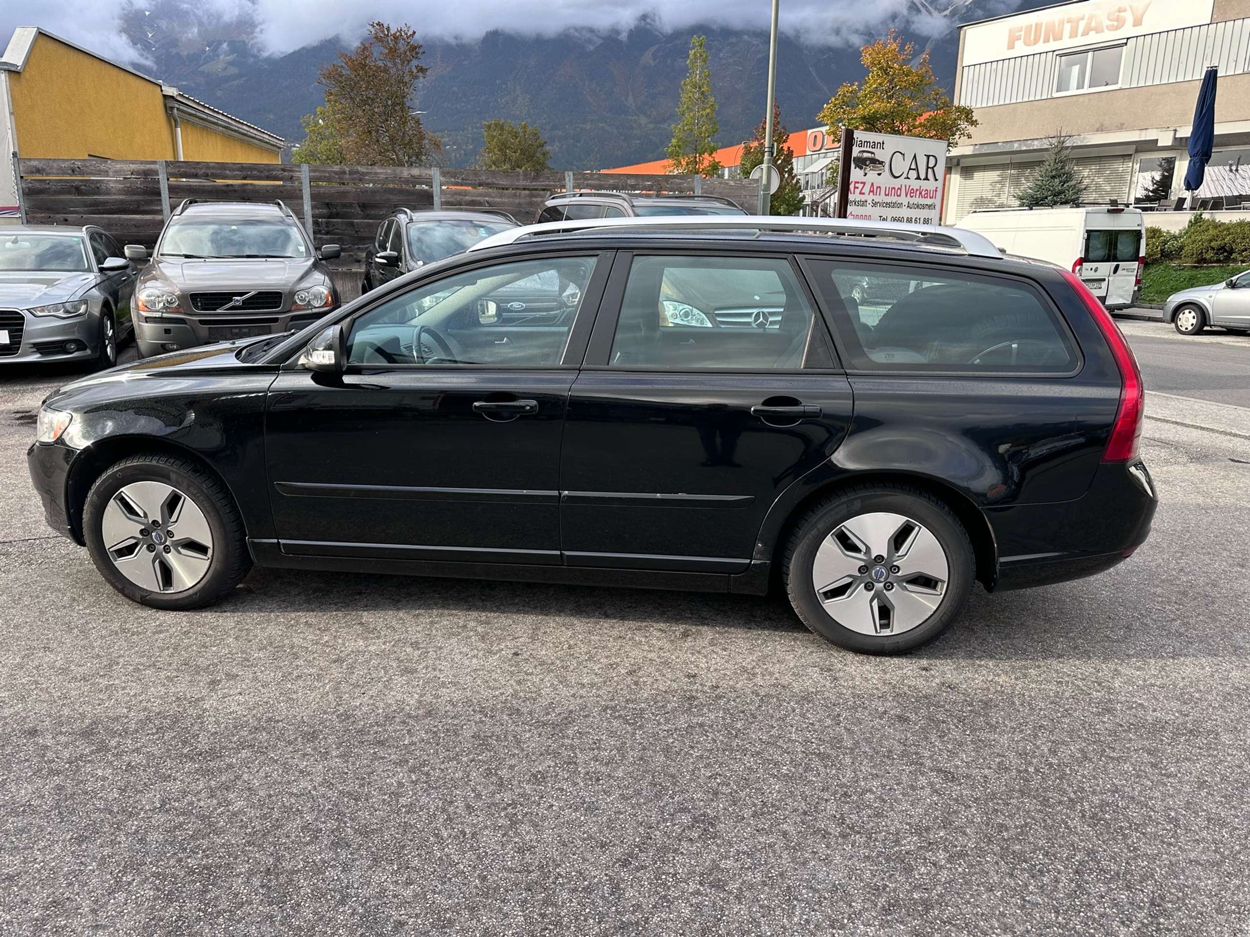 Volvo - V50