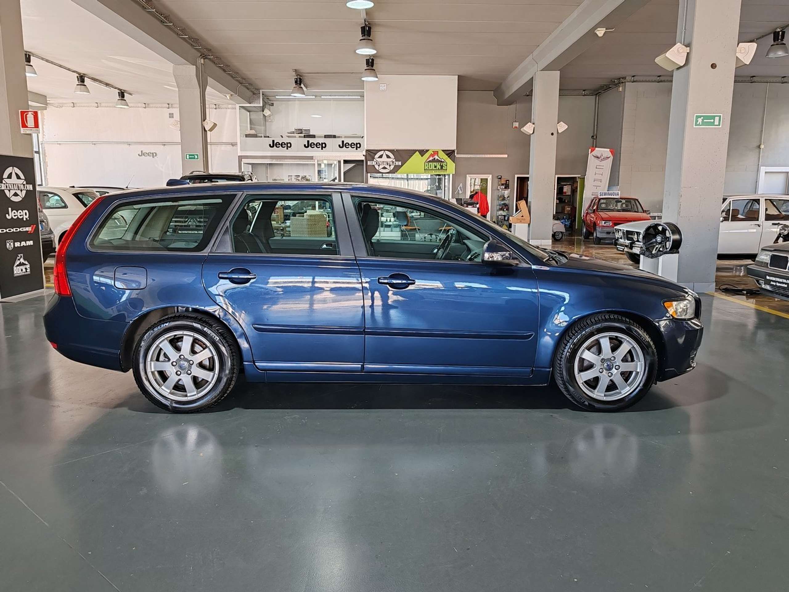 Volvo - V50