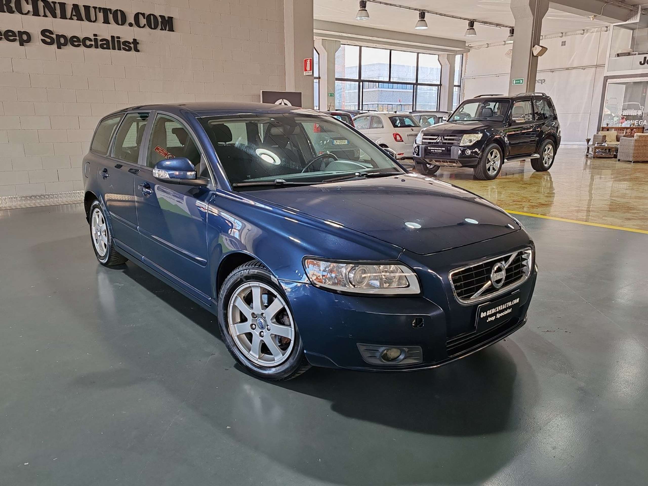 Volvo - V50