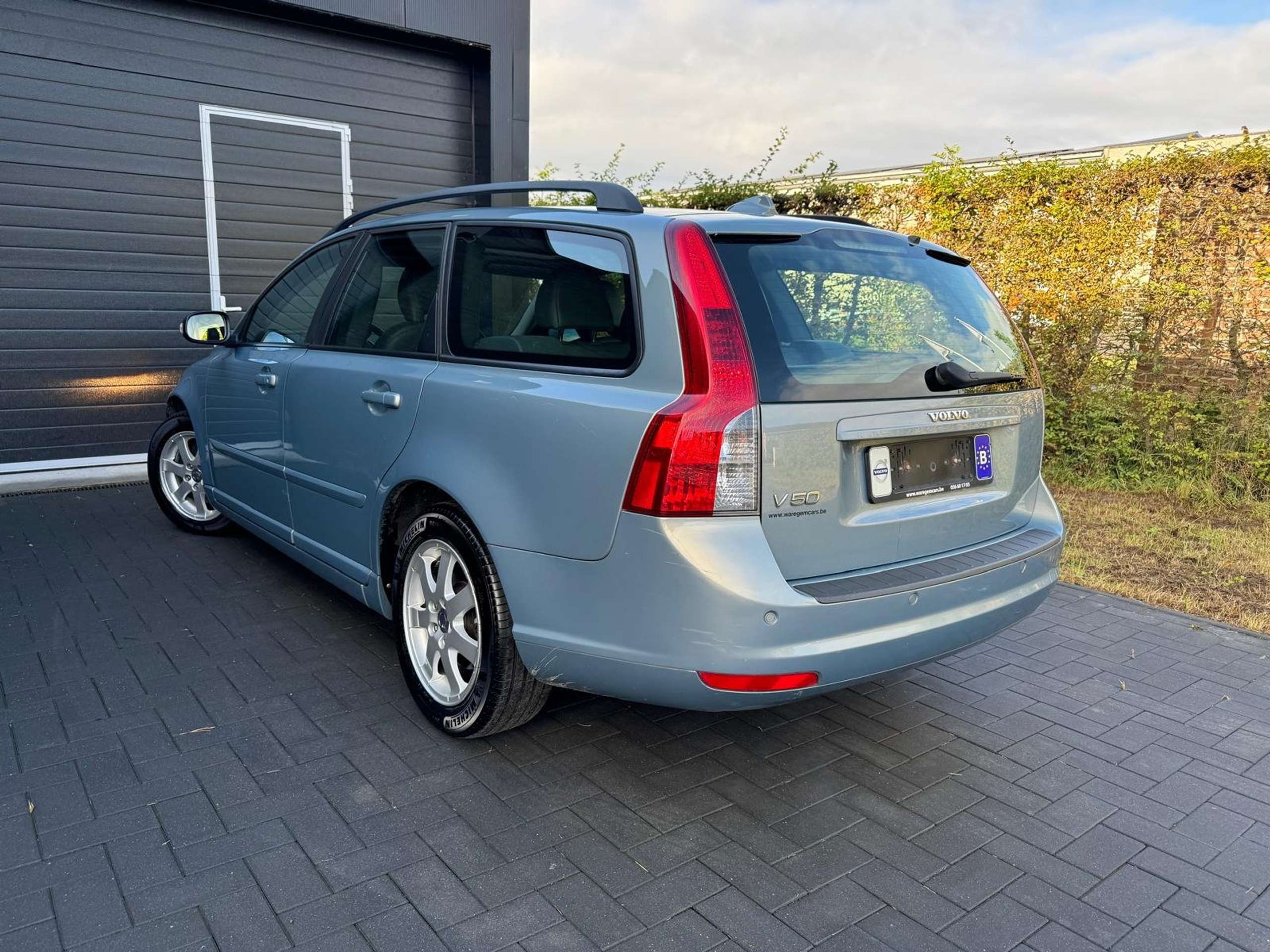 Volvo - V50