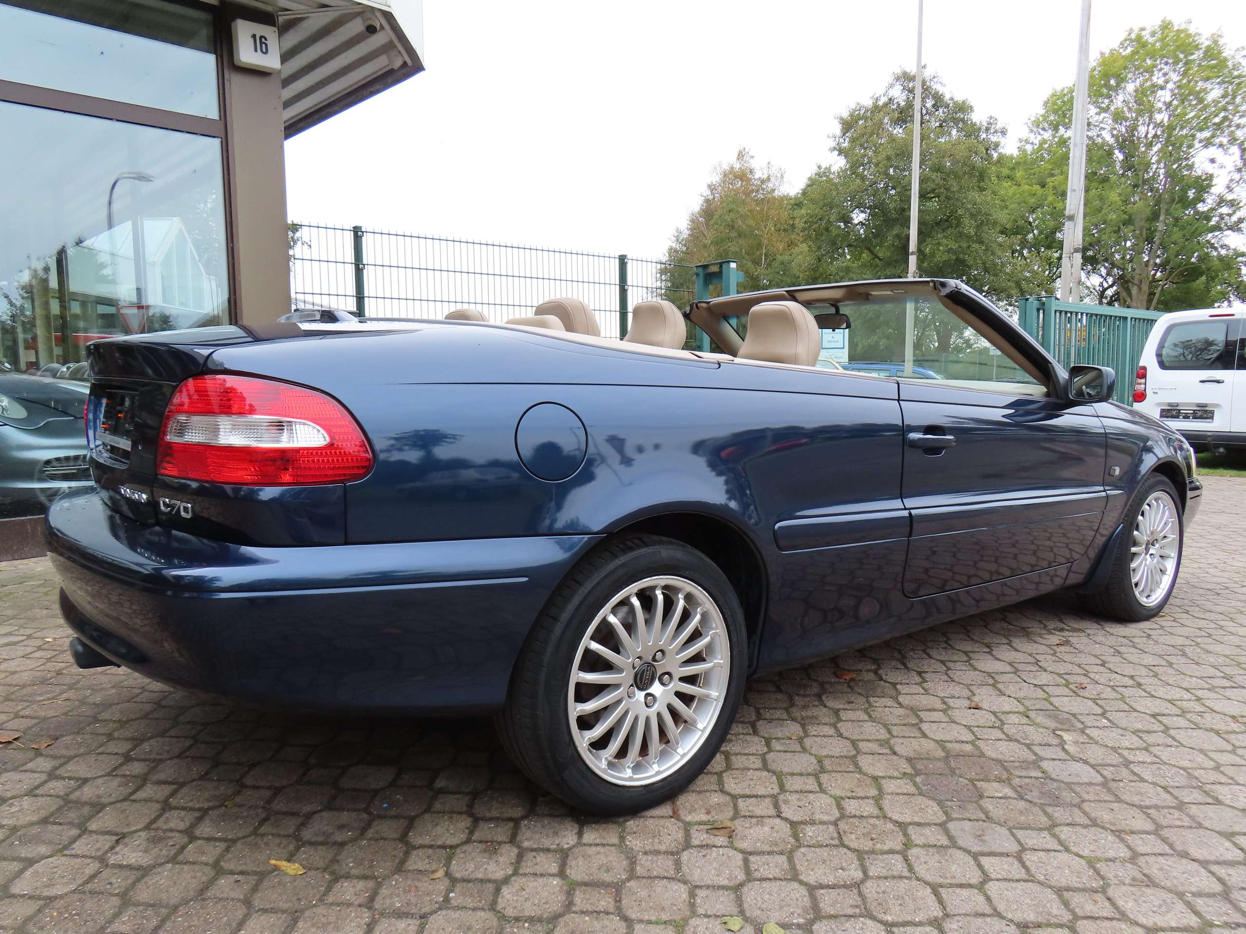 Volvo - C70