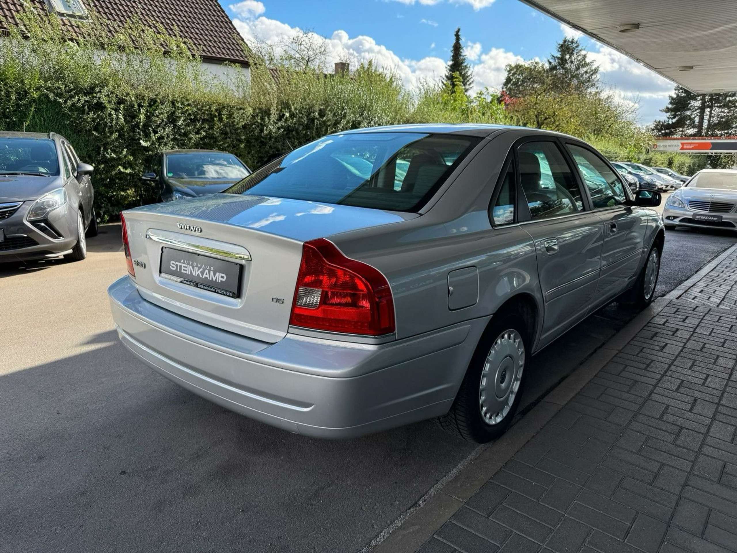 Volvo - S80