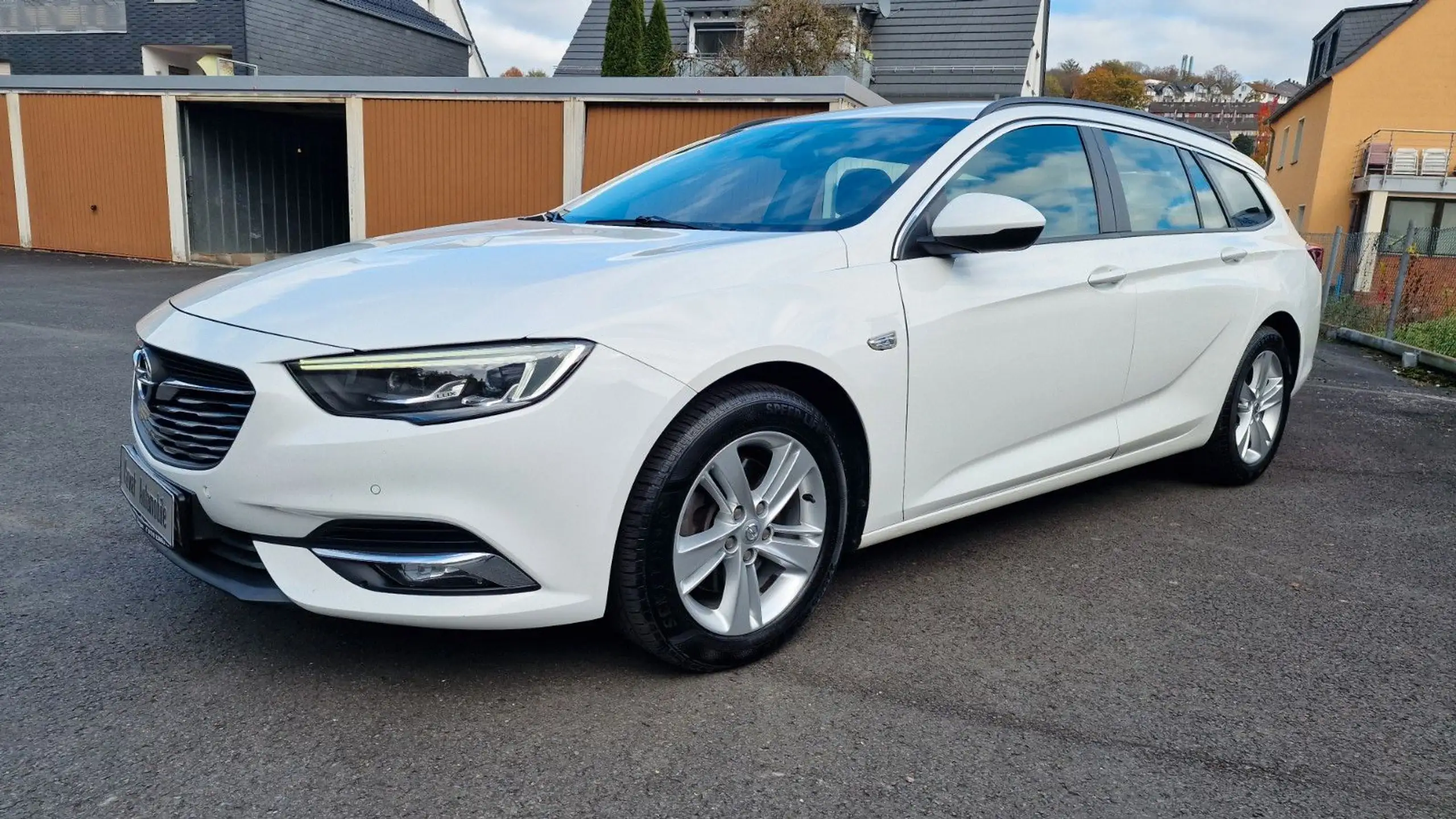 Opel - Insignia