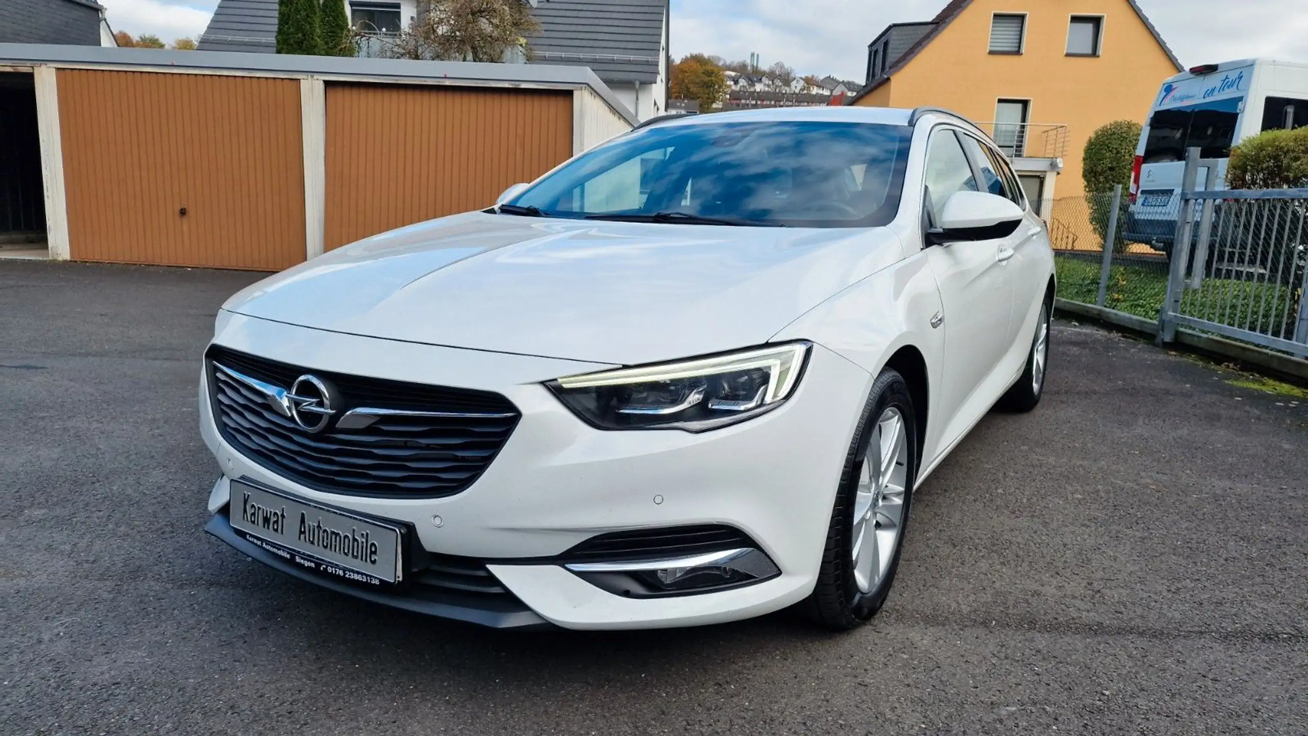 Opel - Insignia