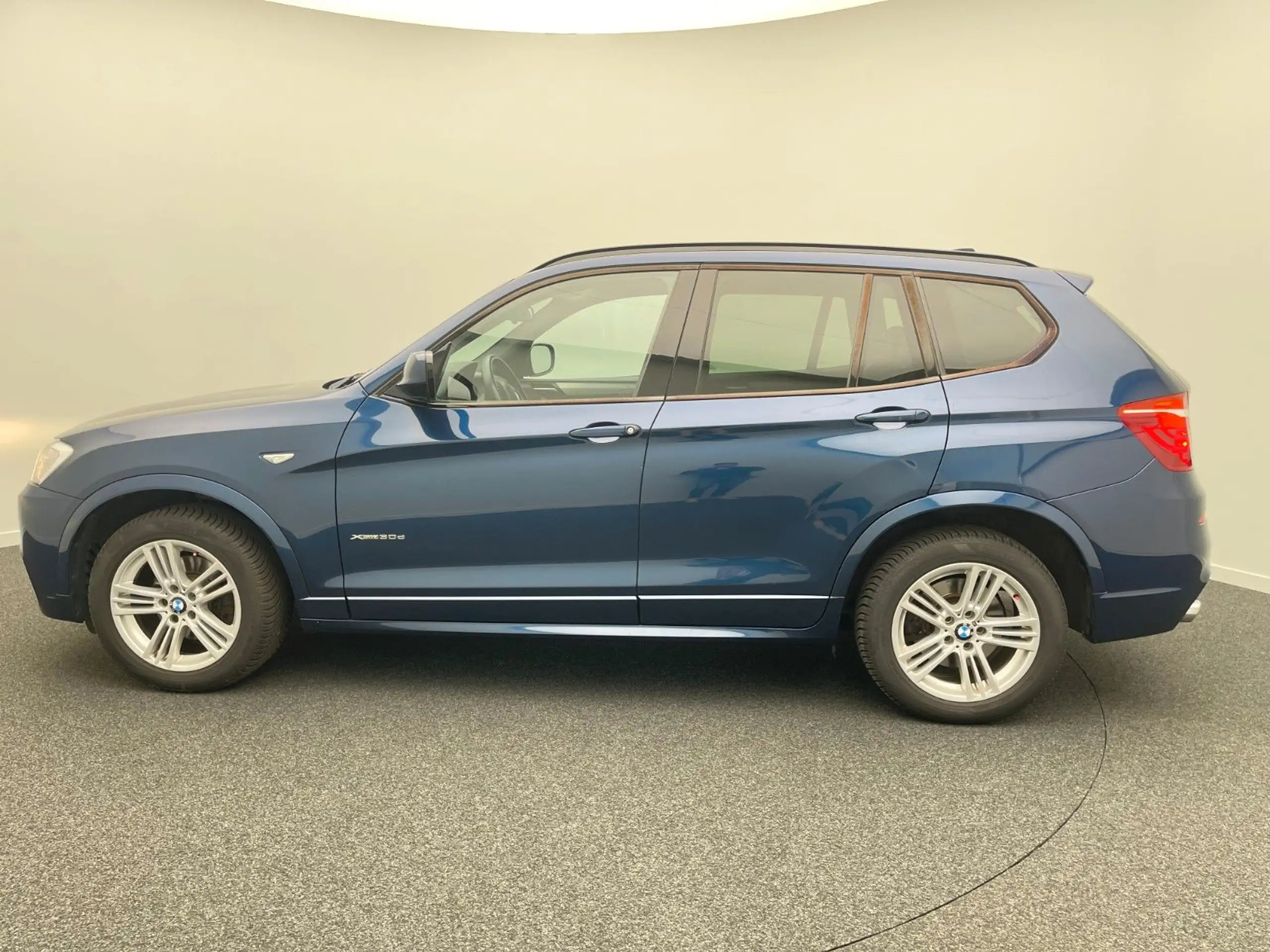 BMW - X3