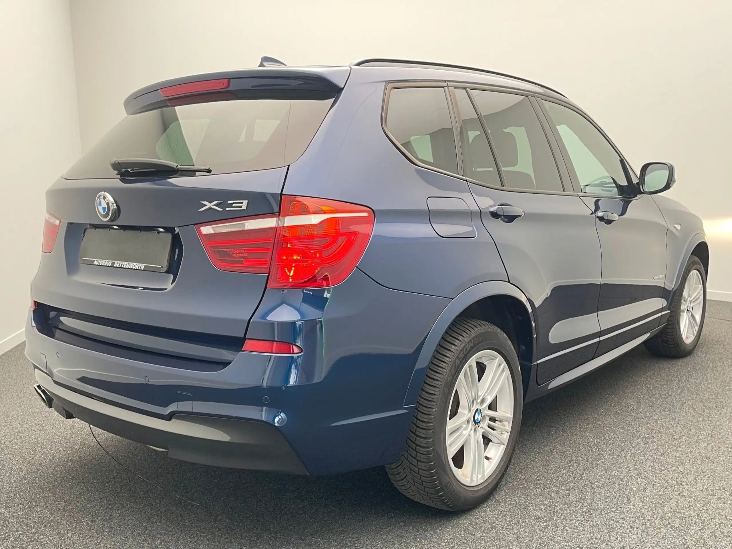 BMW - X3