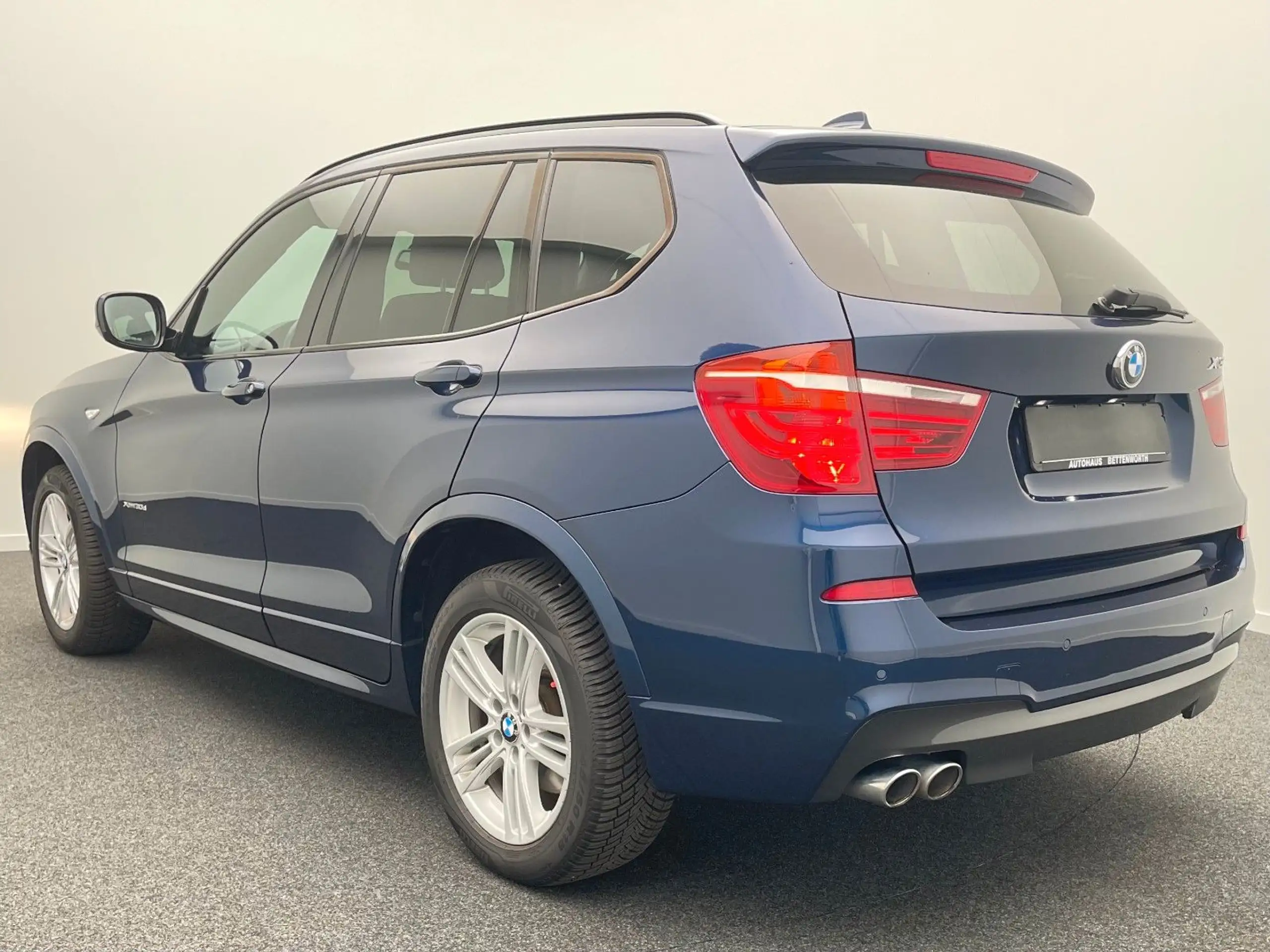 BMW - X3