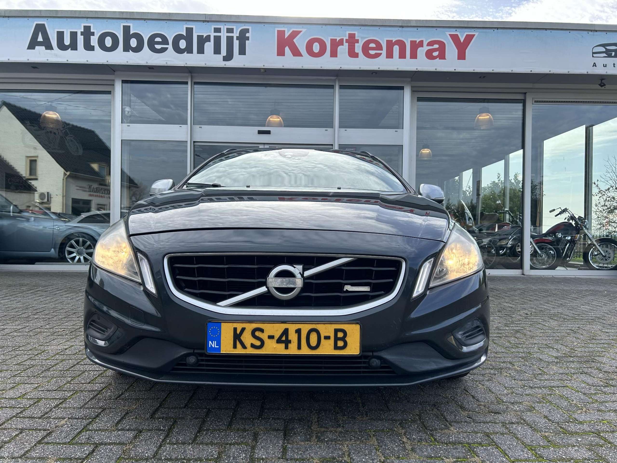 Volvo - V60