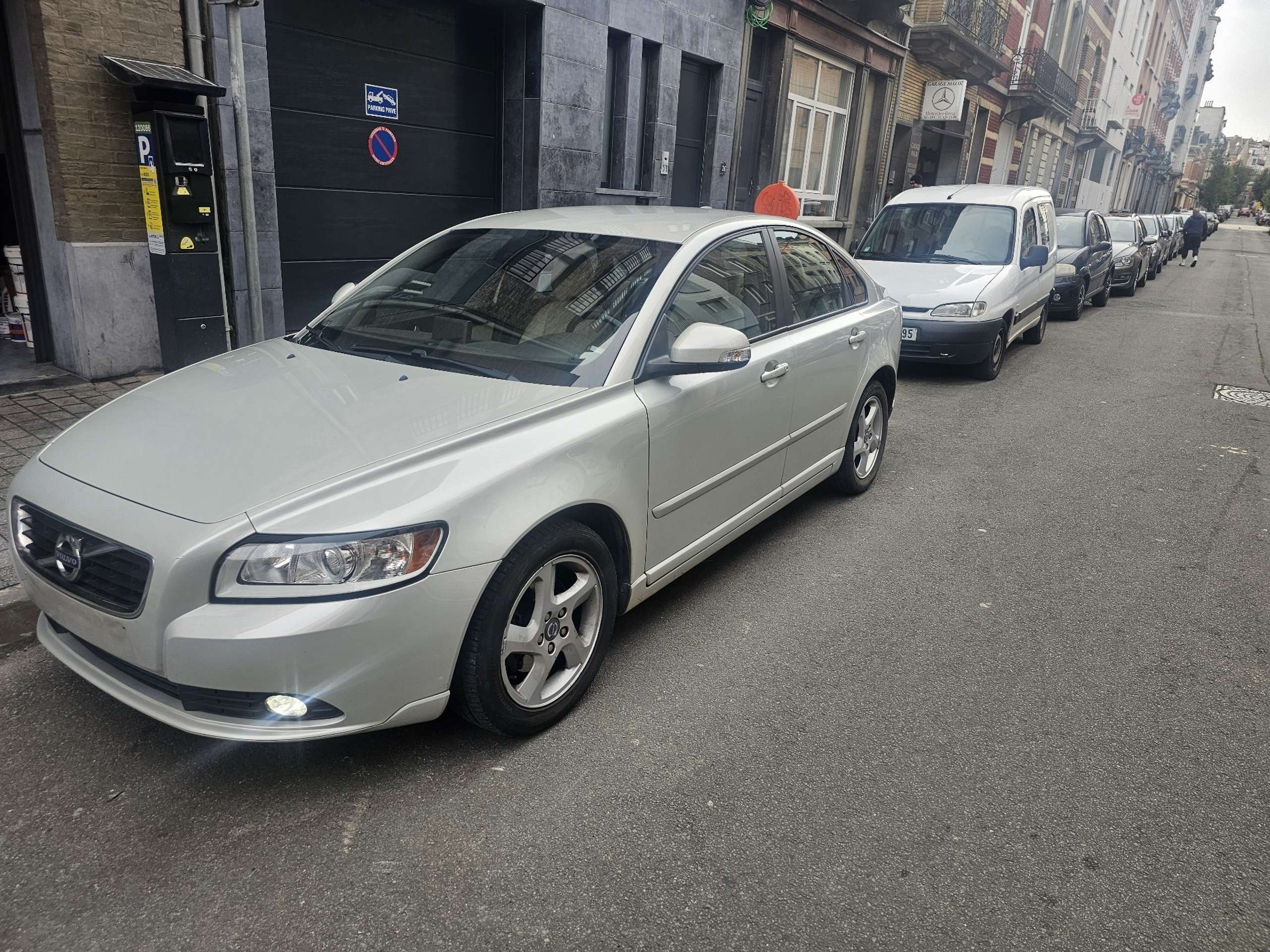 Volvo - S40