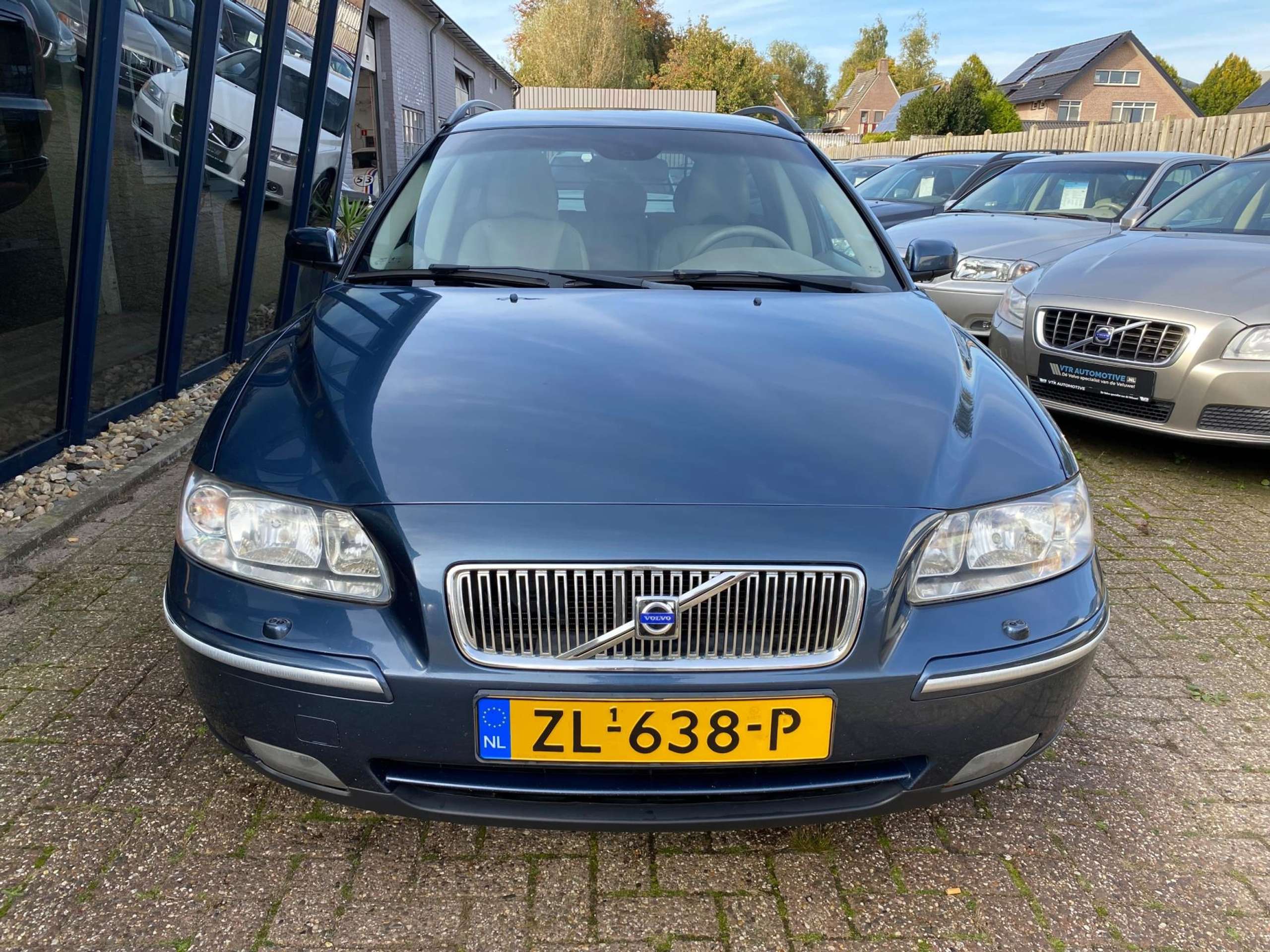 Volvo - V70