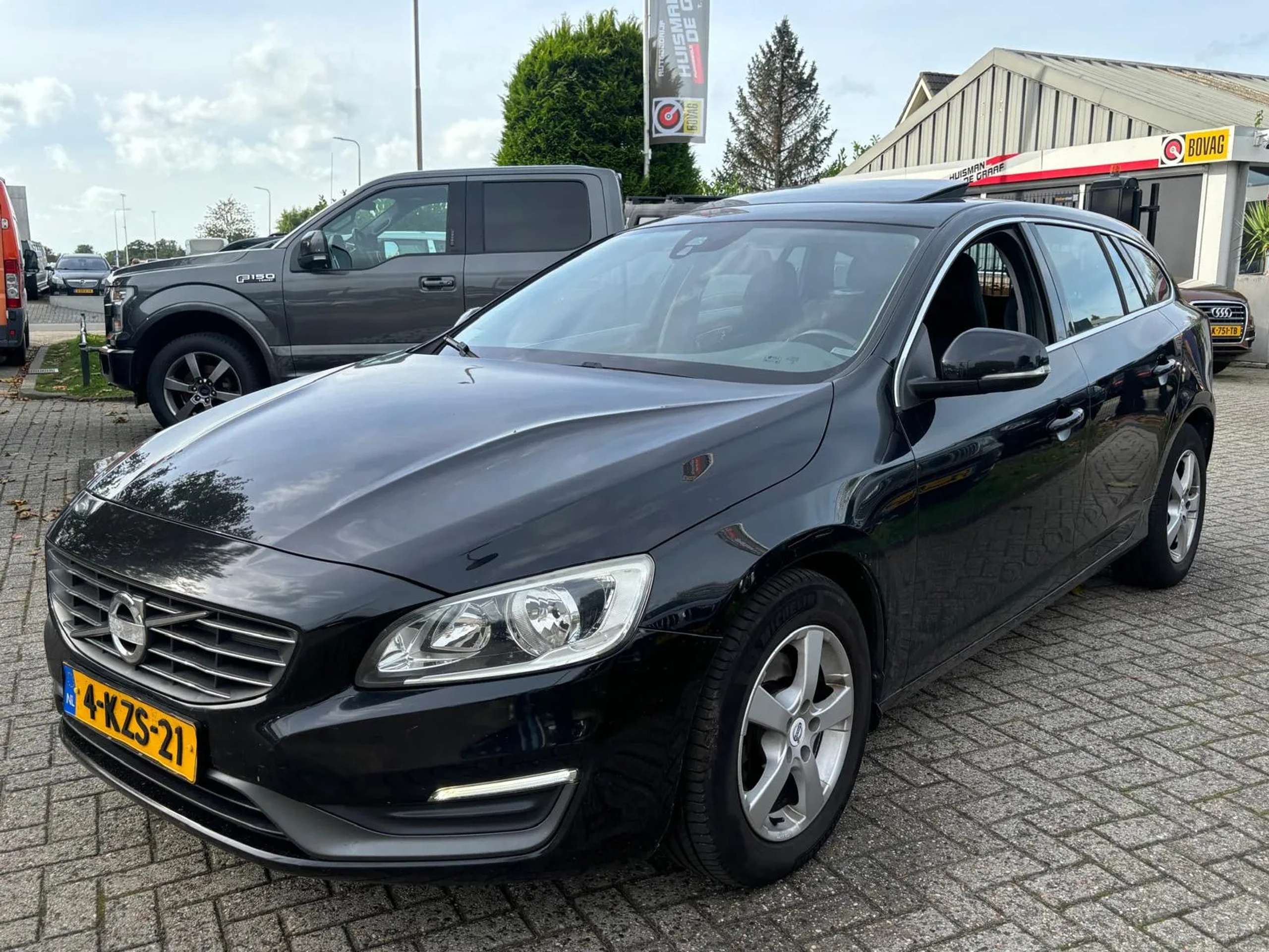 Volvo - V60