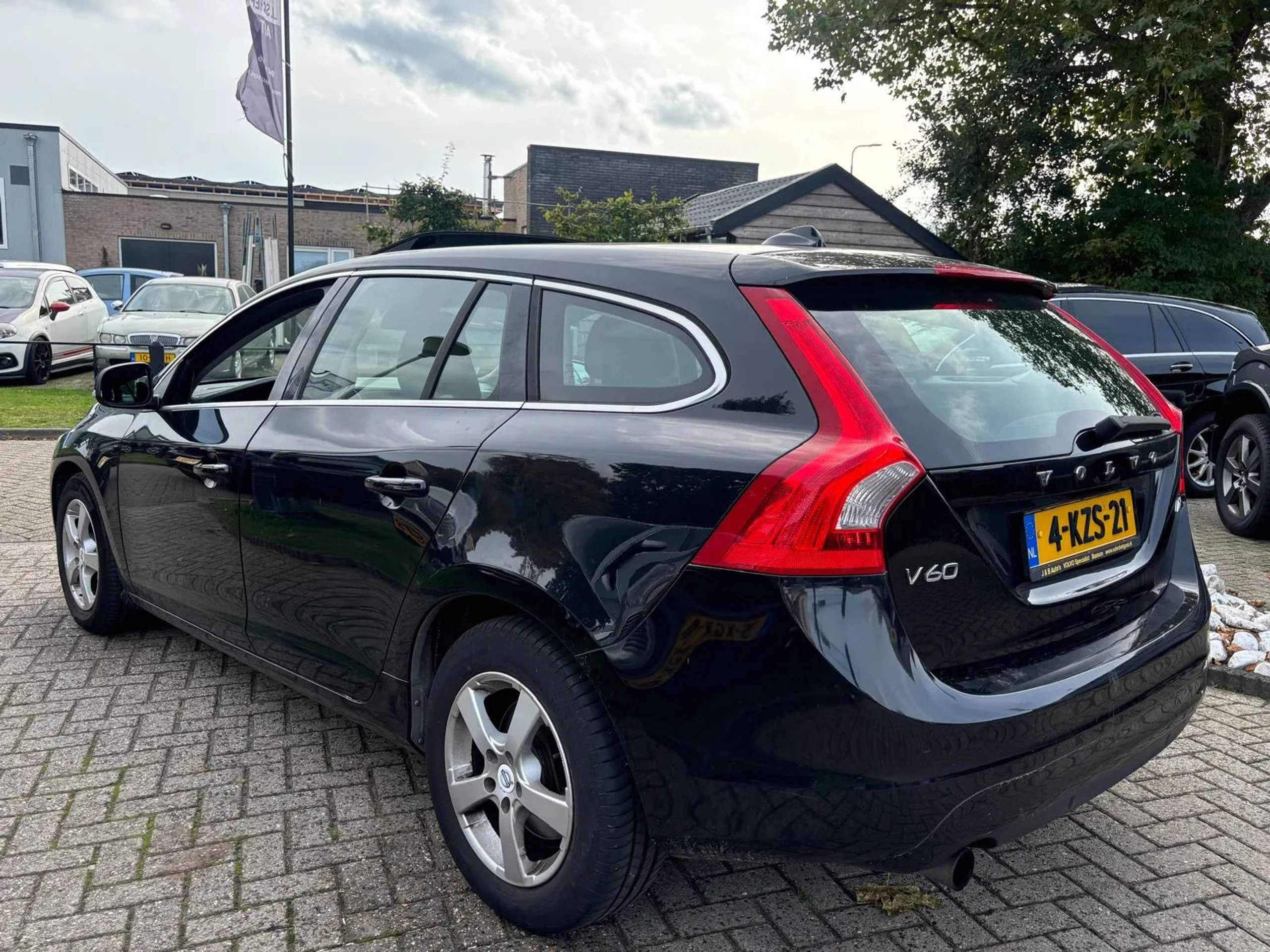 Volvo - V60