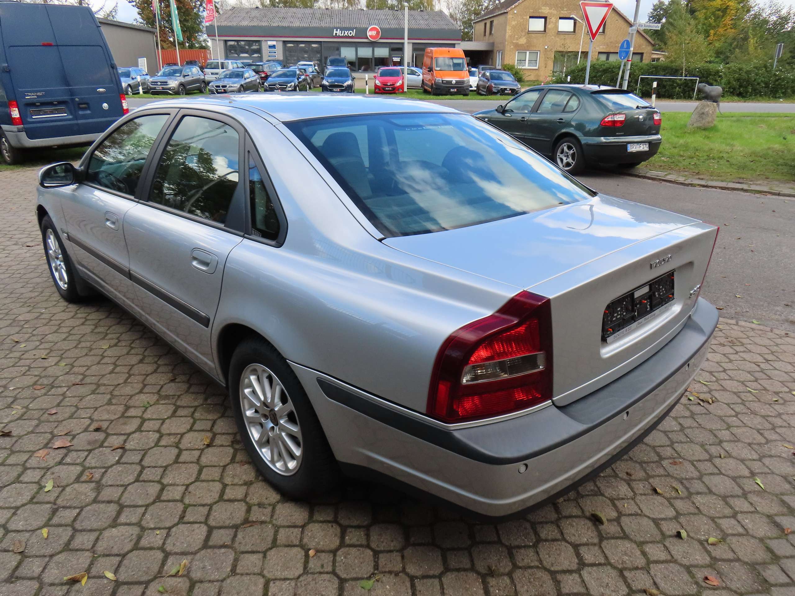 Volvo - S80