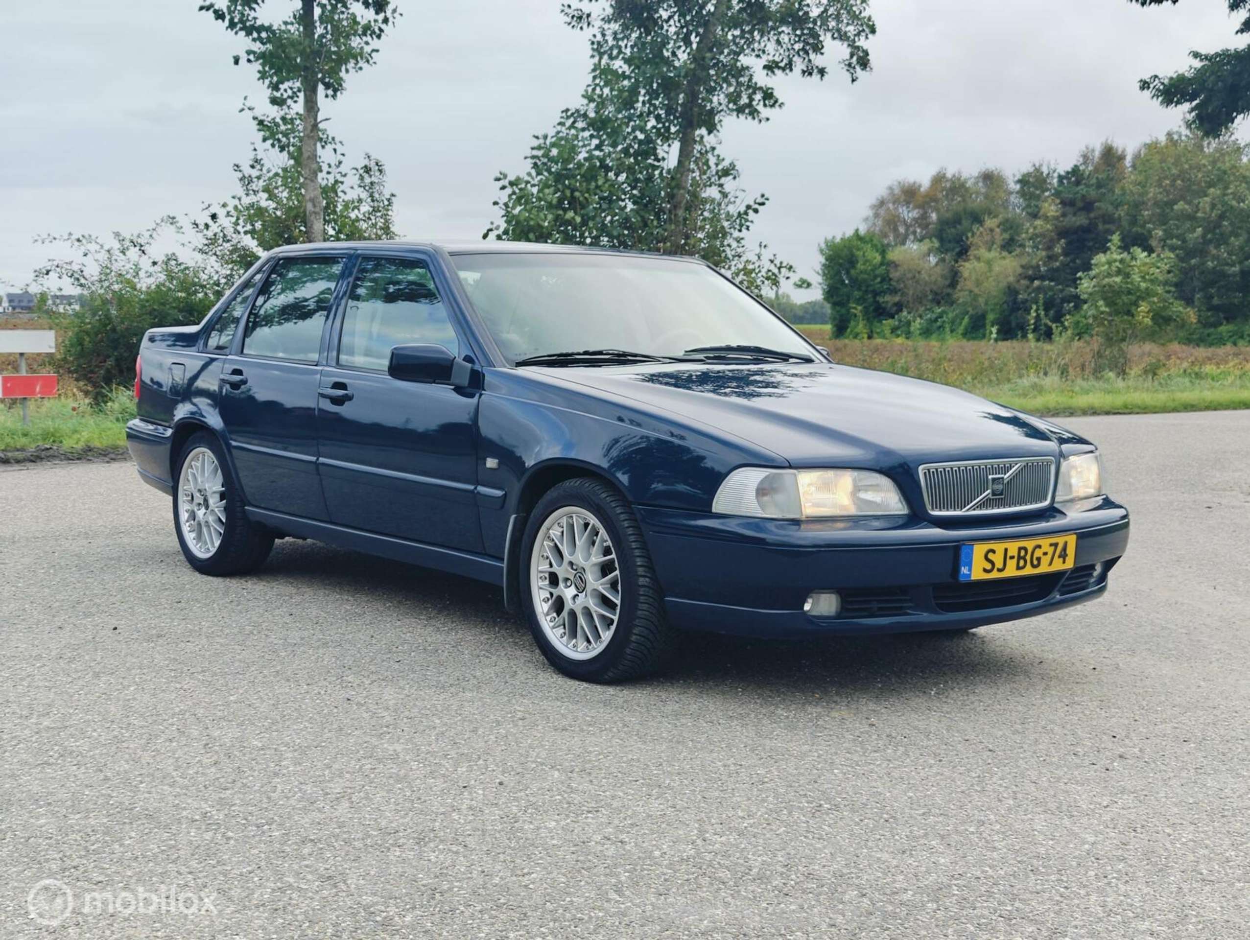 Volvo - S70