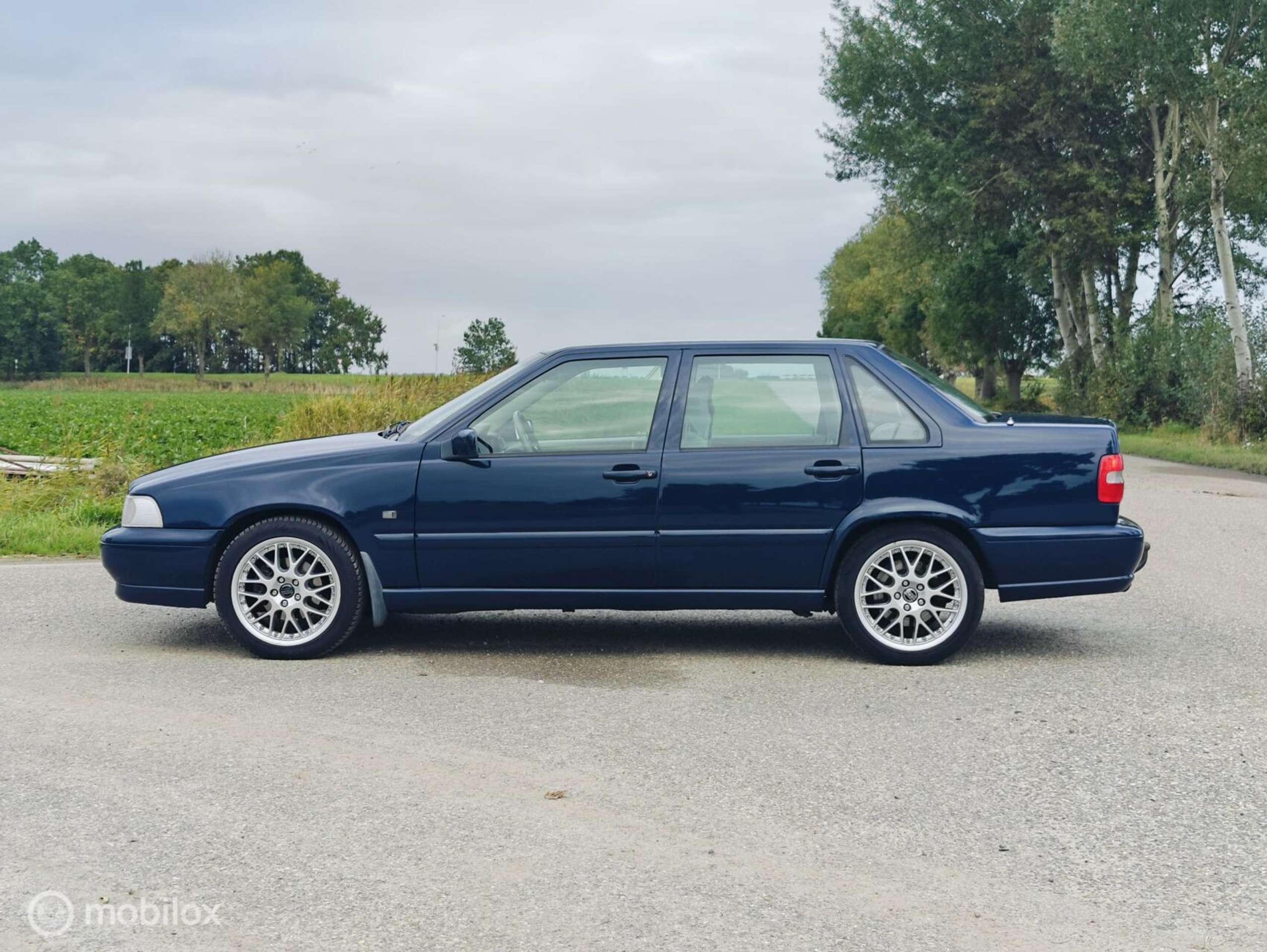 Volvo - S70