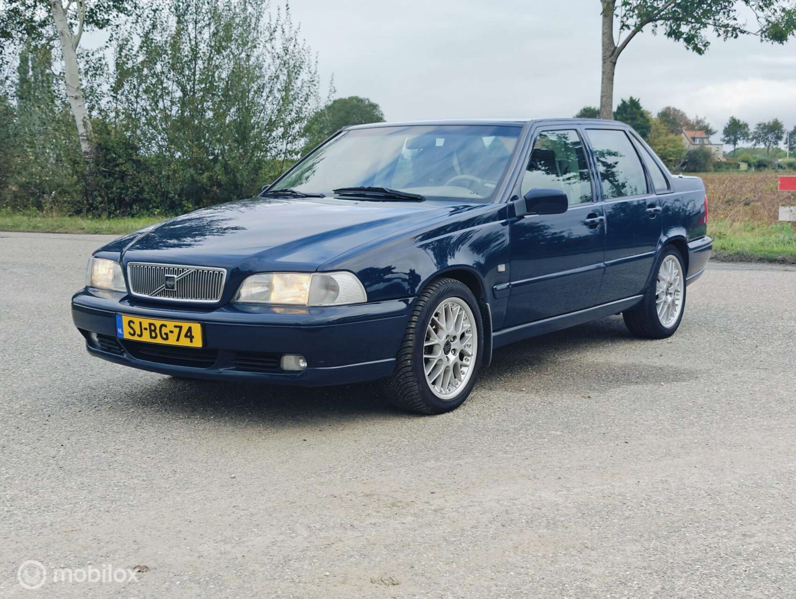 Volvo - S70