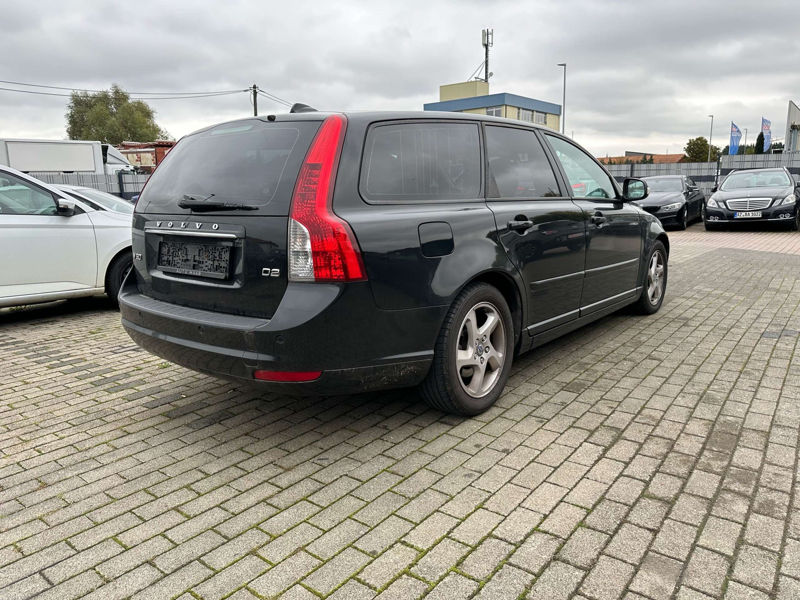 Volvo - V50