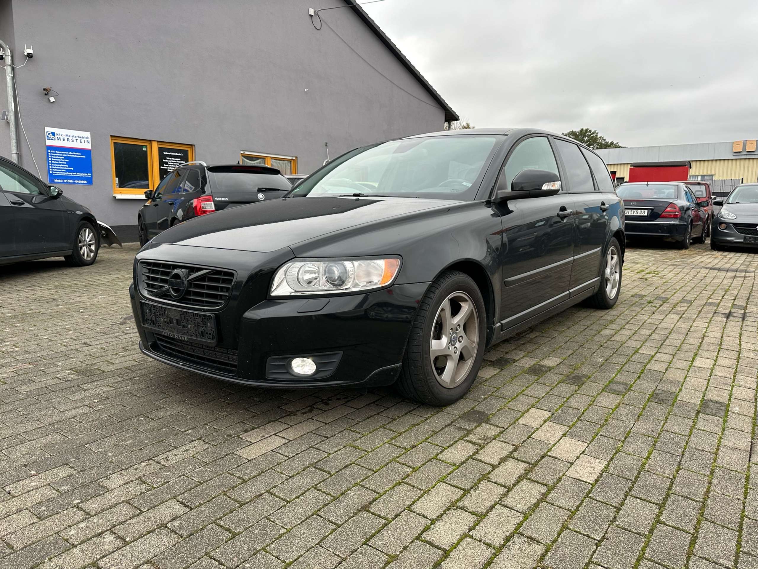 Volvo - V50