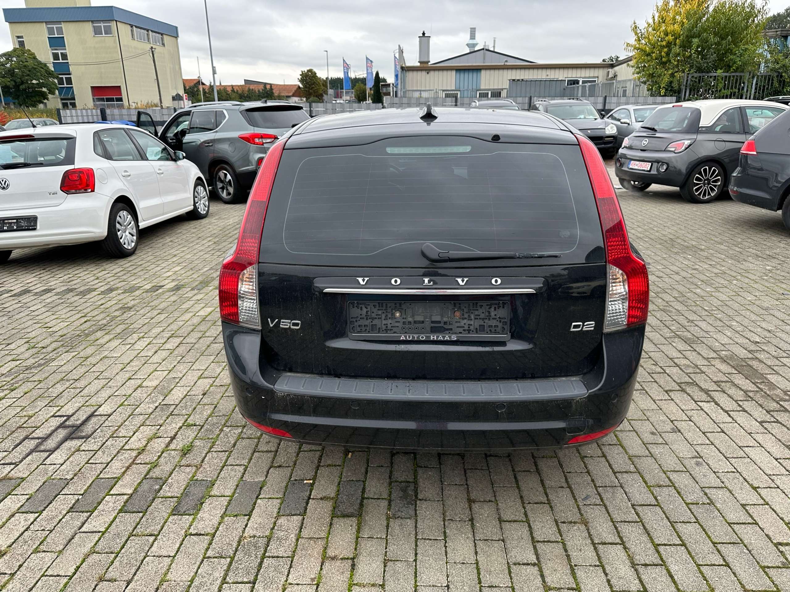 Volvo - V50