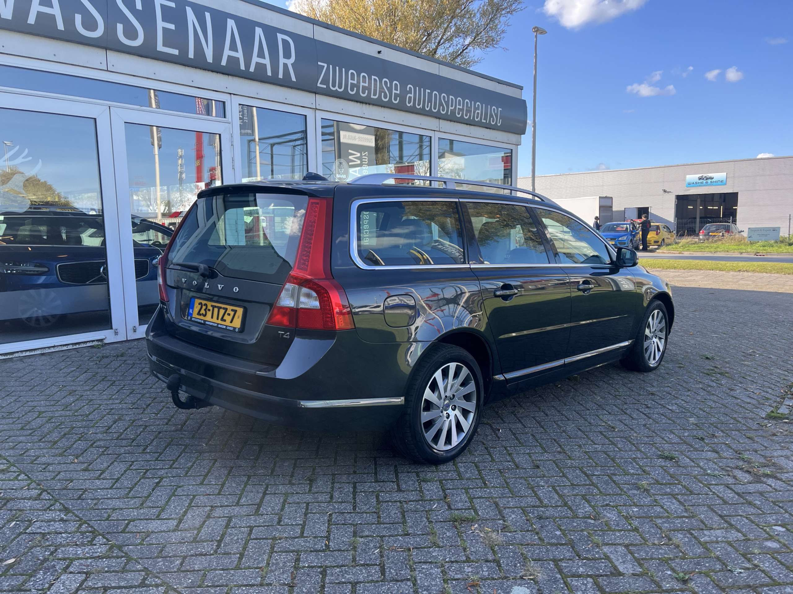 Volvo - V70