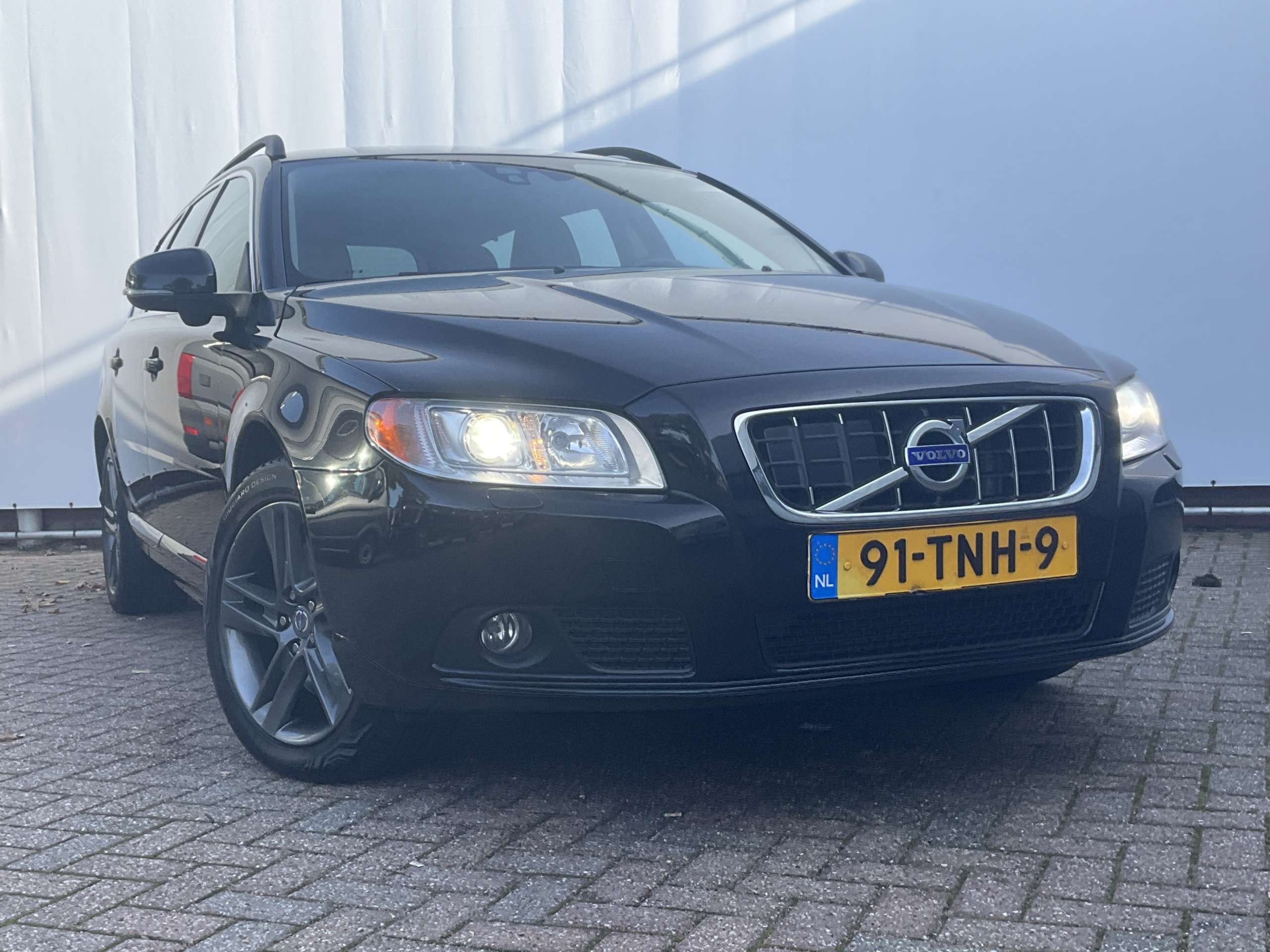 Volvo - V70