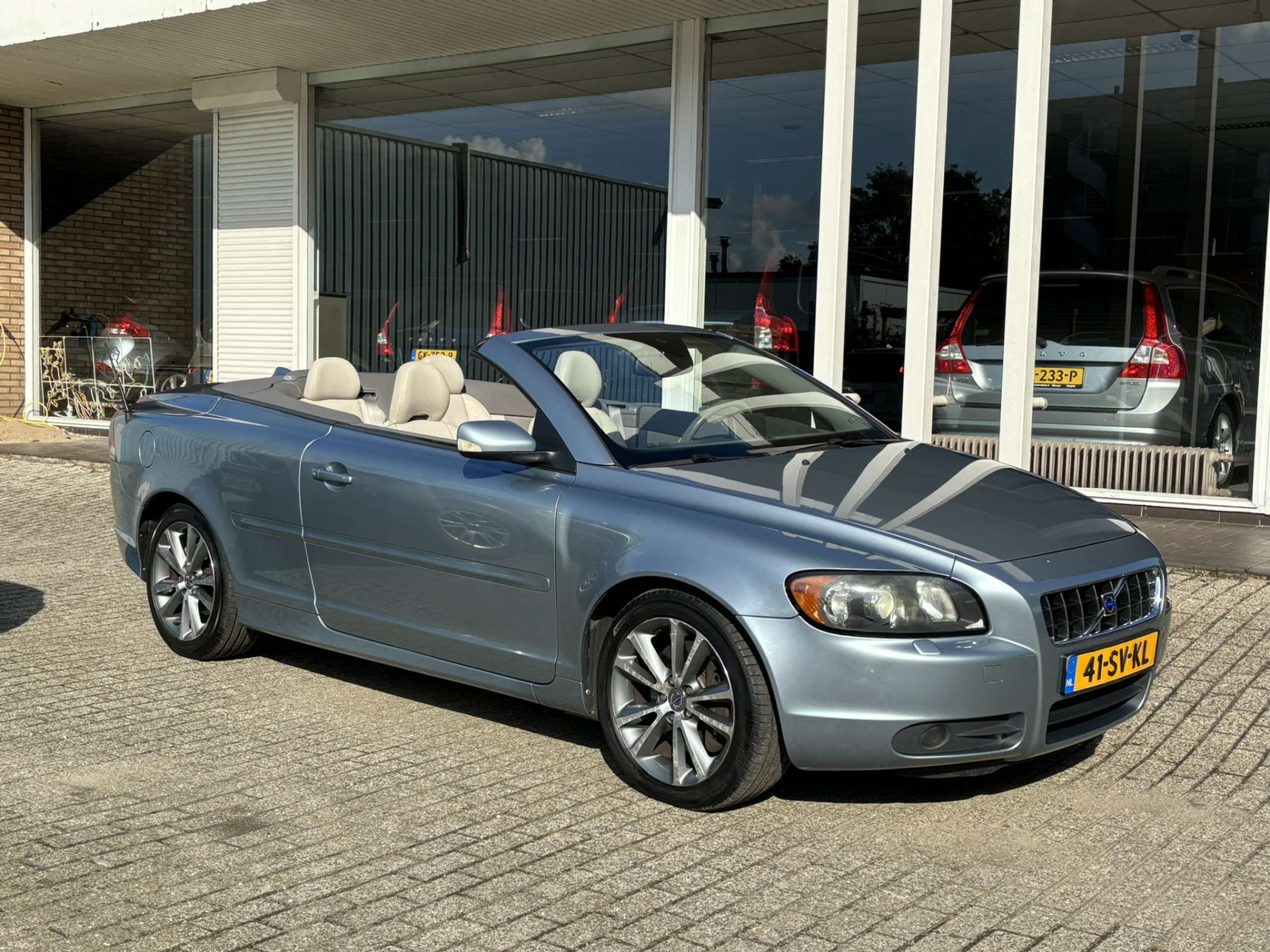 Volvo - C70