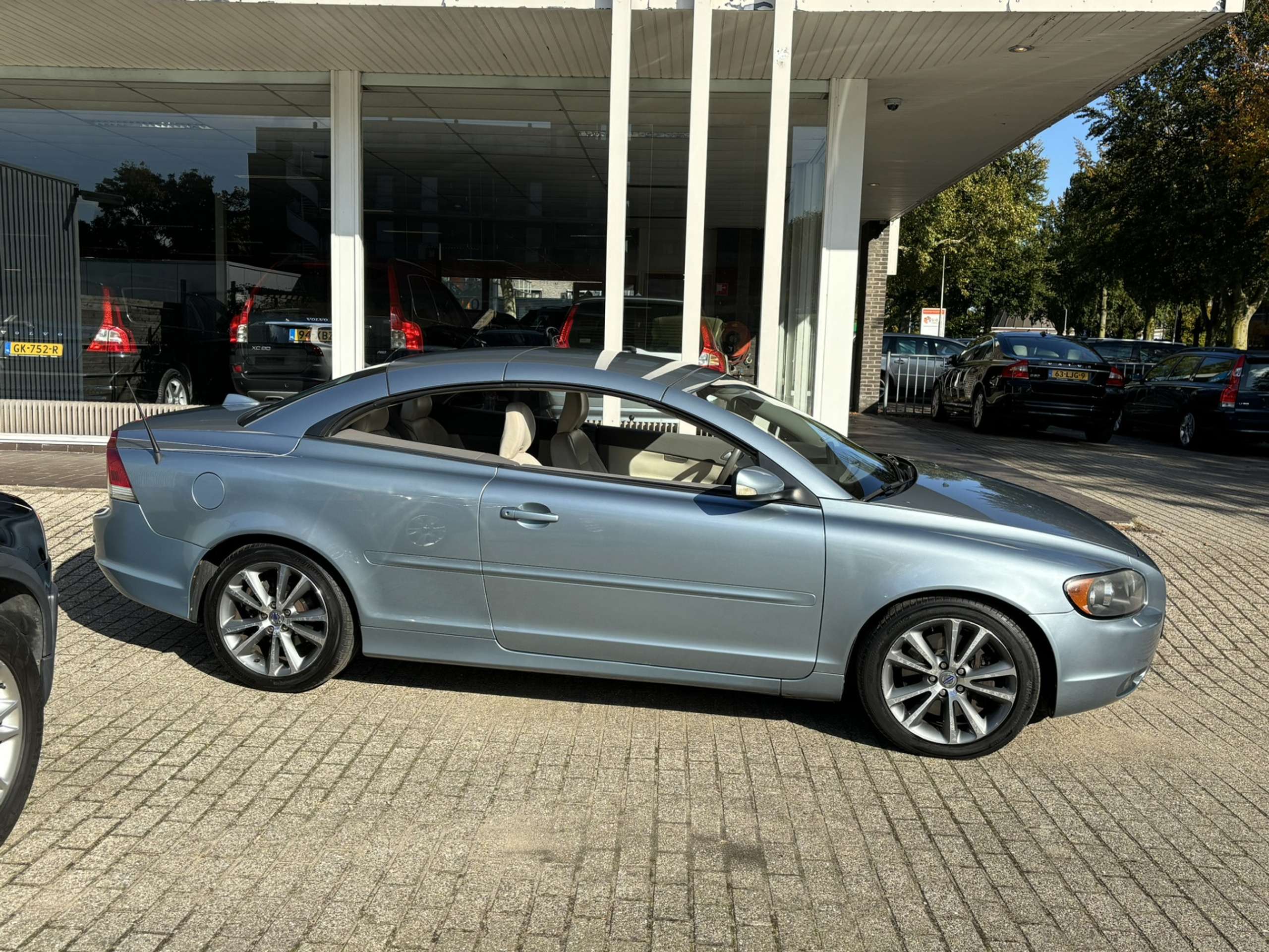 Volvo - C70