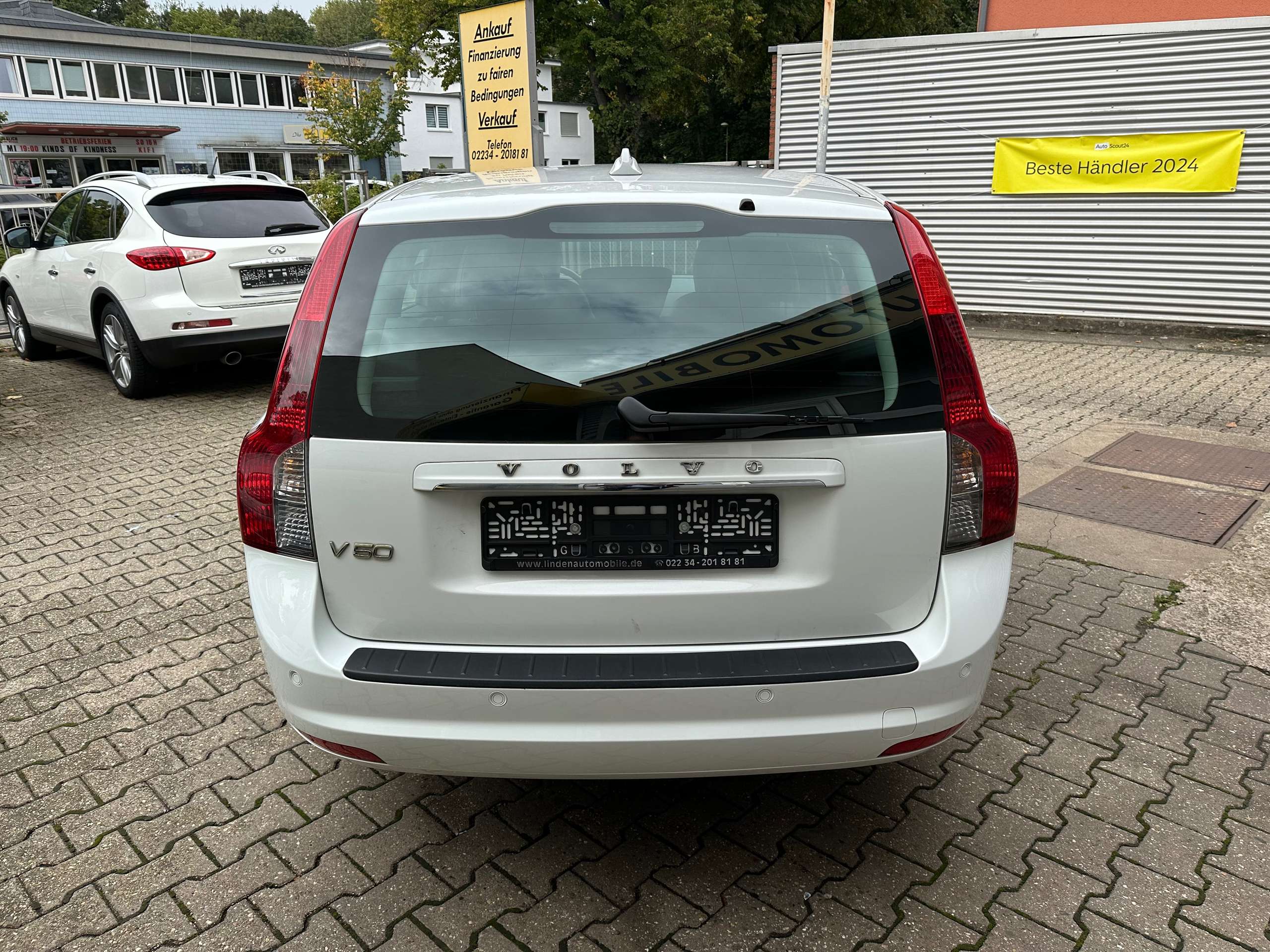 Volvo - V50