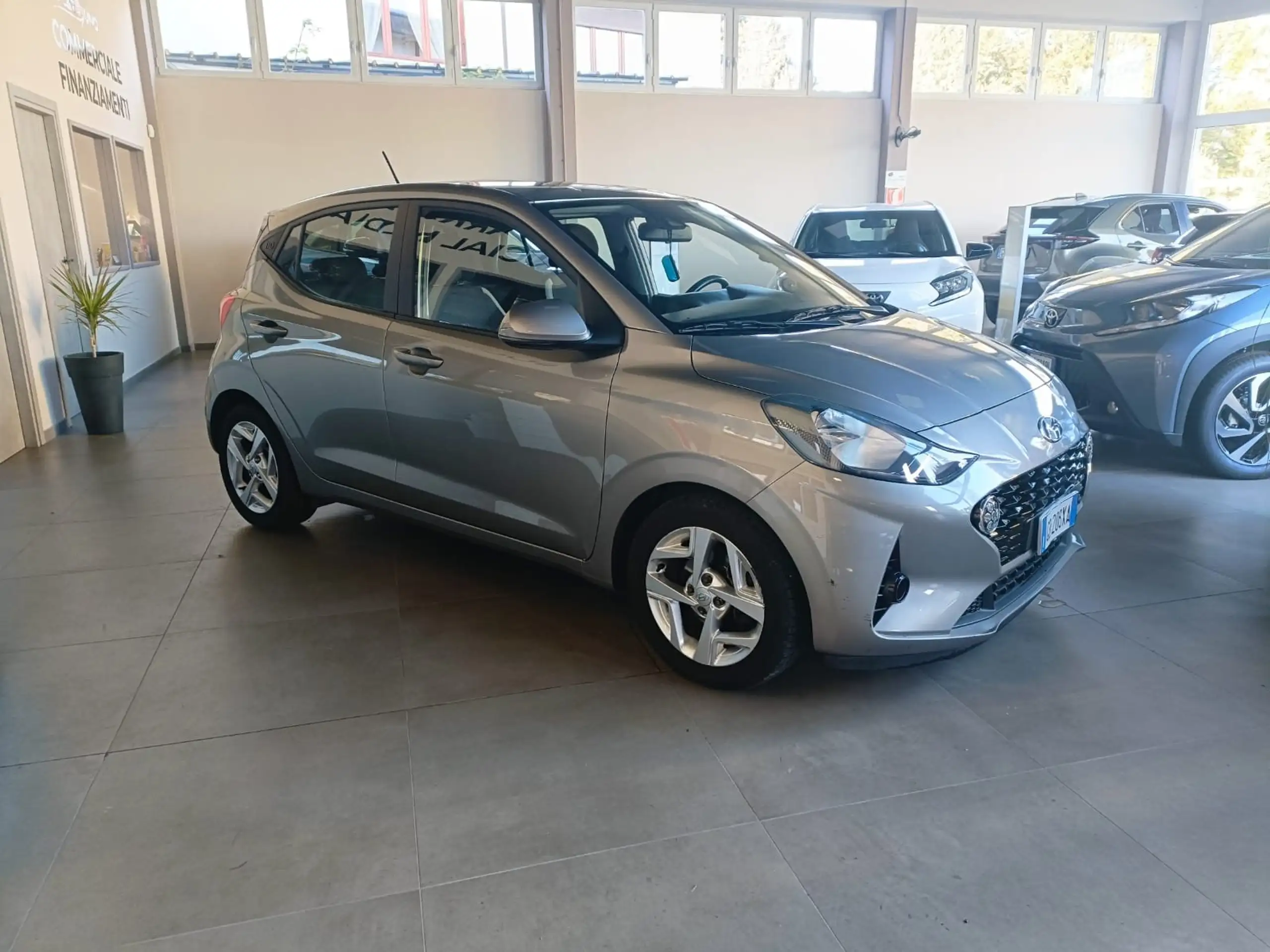 Hyundai - i10