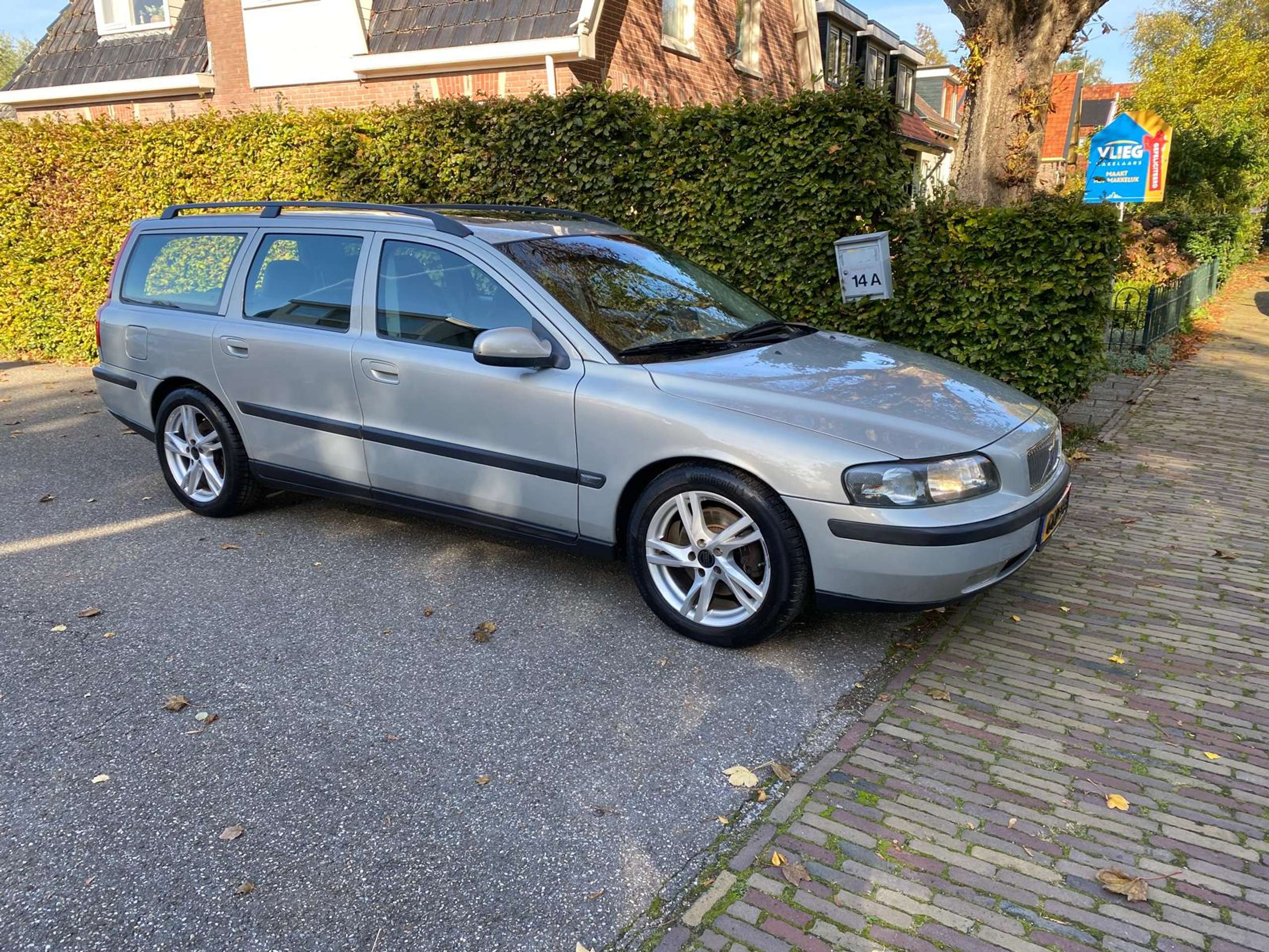 Volvo - V70